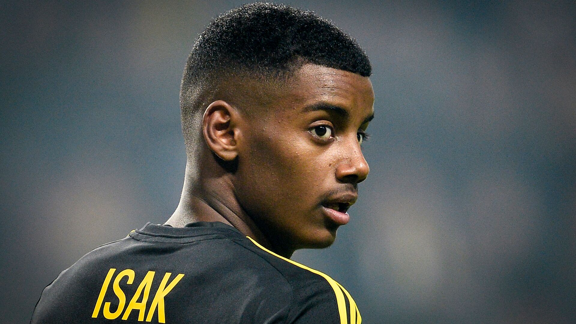 FBL-SWE-GER-BUNDESLIGA-DORTMUND-ISAK