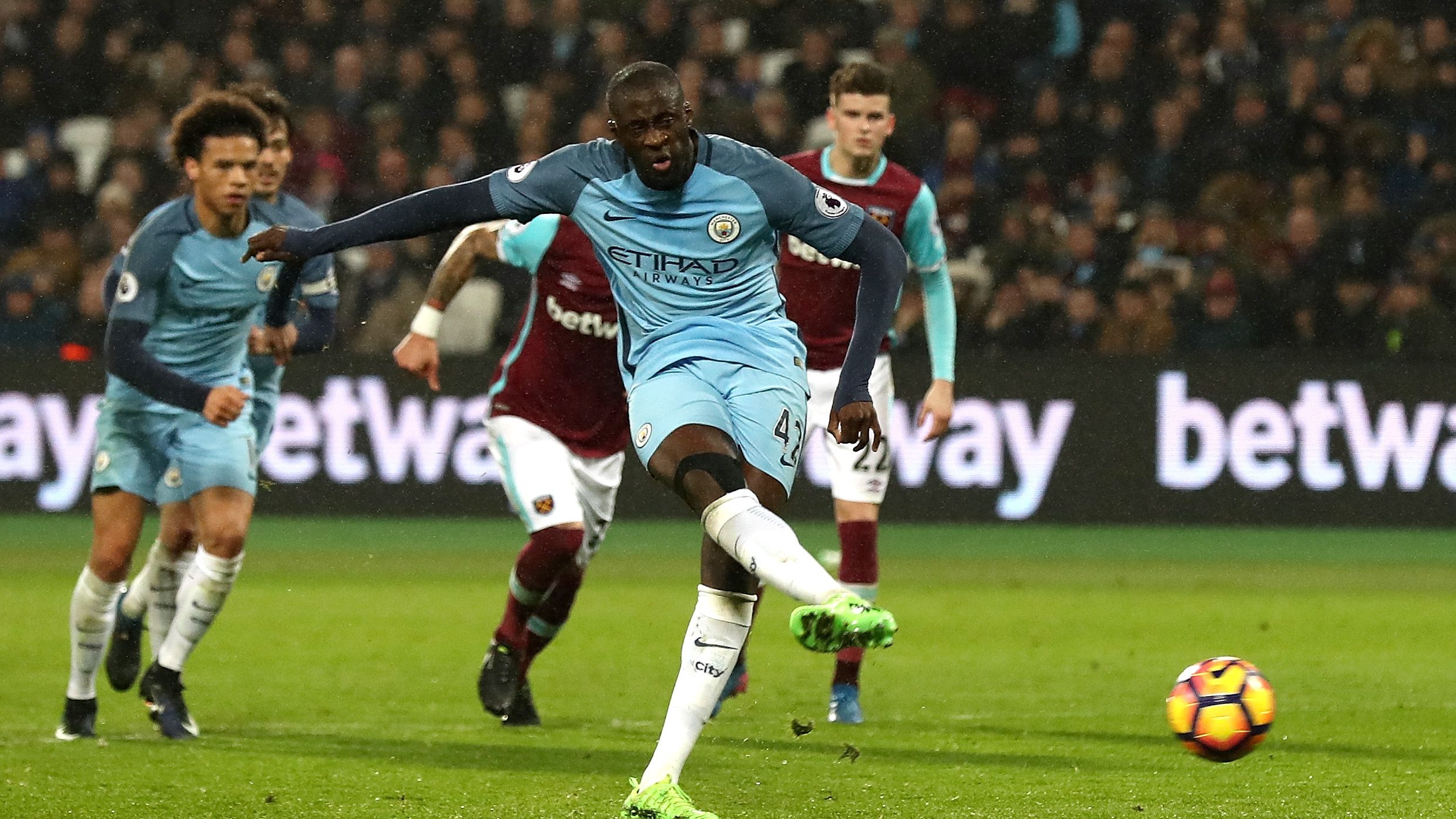 West Ham United v Manchester City - Premier League