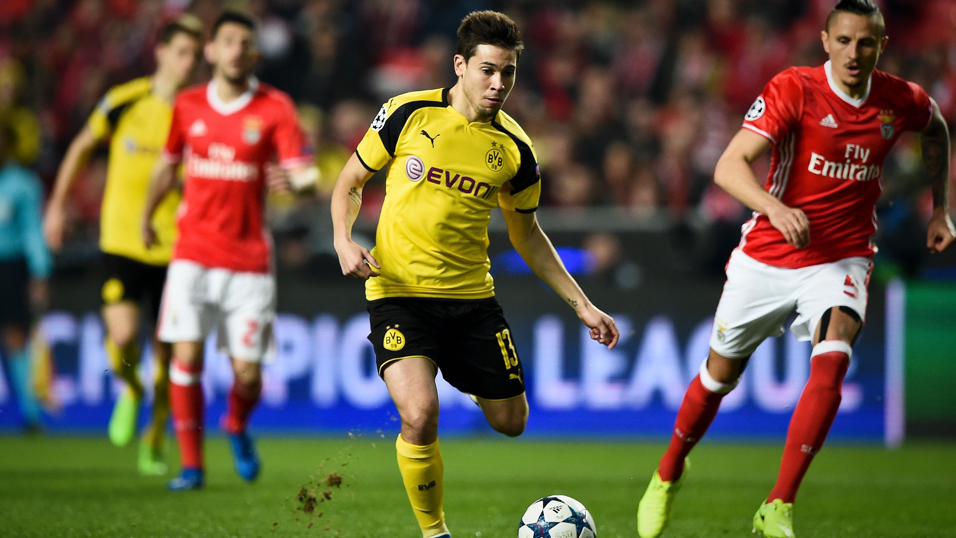 FBL-EUR-C1-BENFICA-BORUSSIA