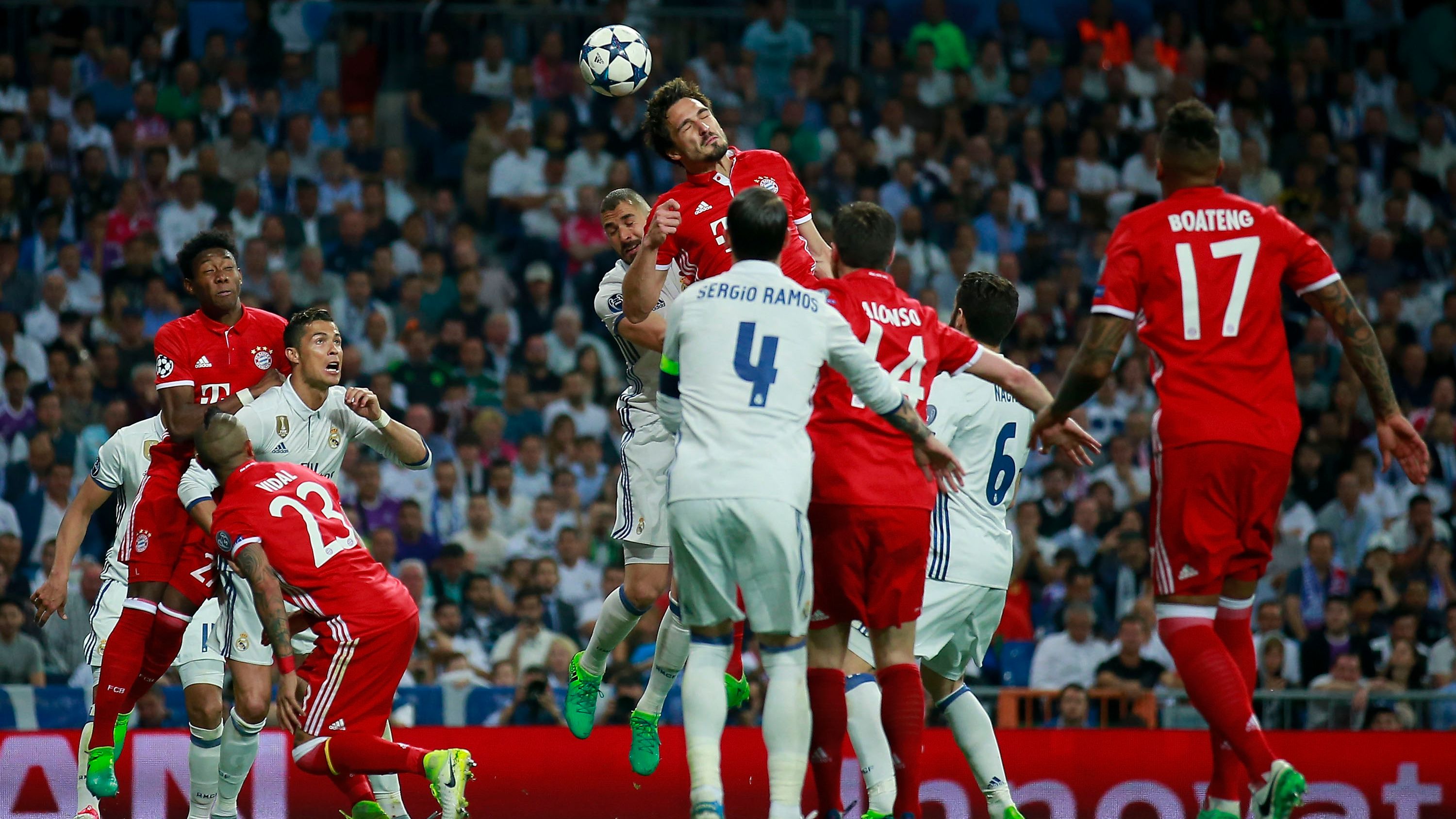 Real Madrid CF v FC Bayern Muenchen - UEFA Champions League Quarter Final: Second Leg