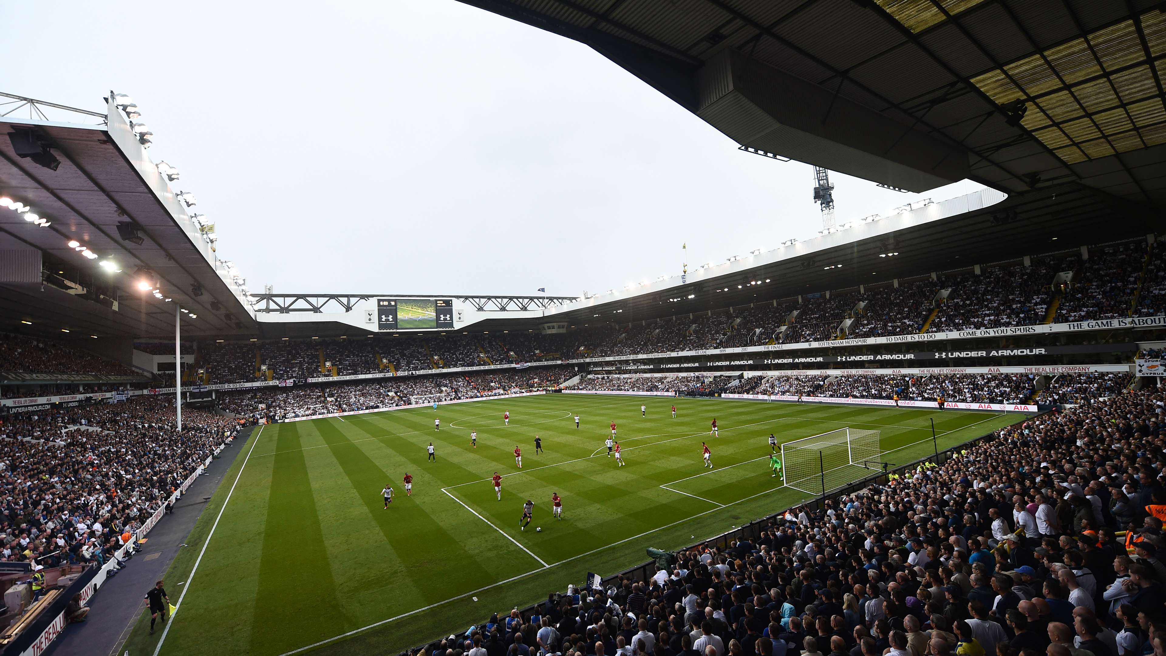 Tottenham Hotspur v Manchester United - Premier League