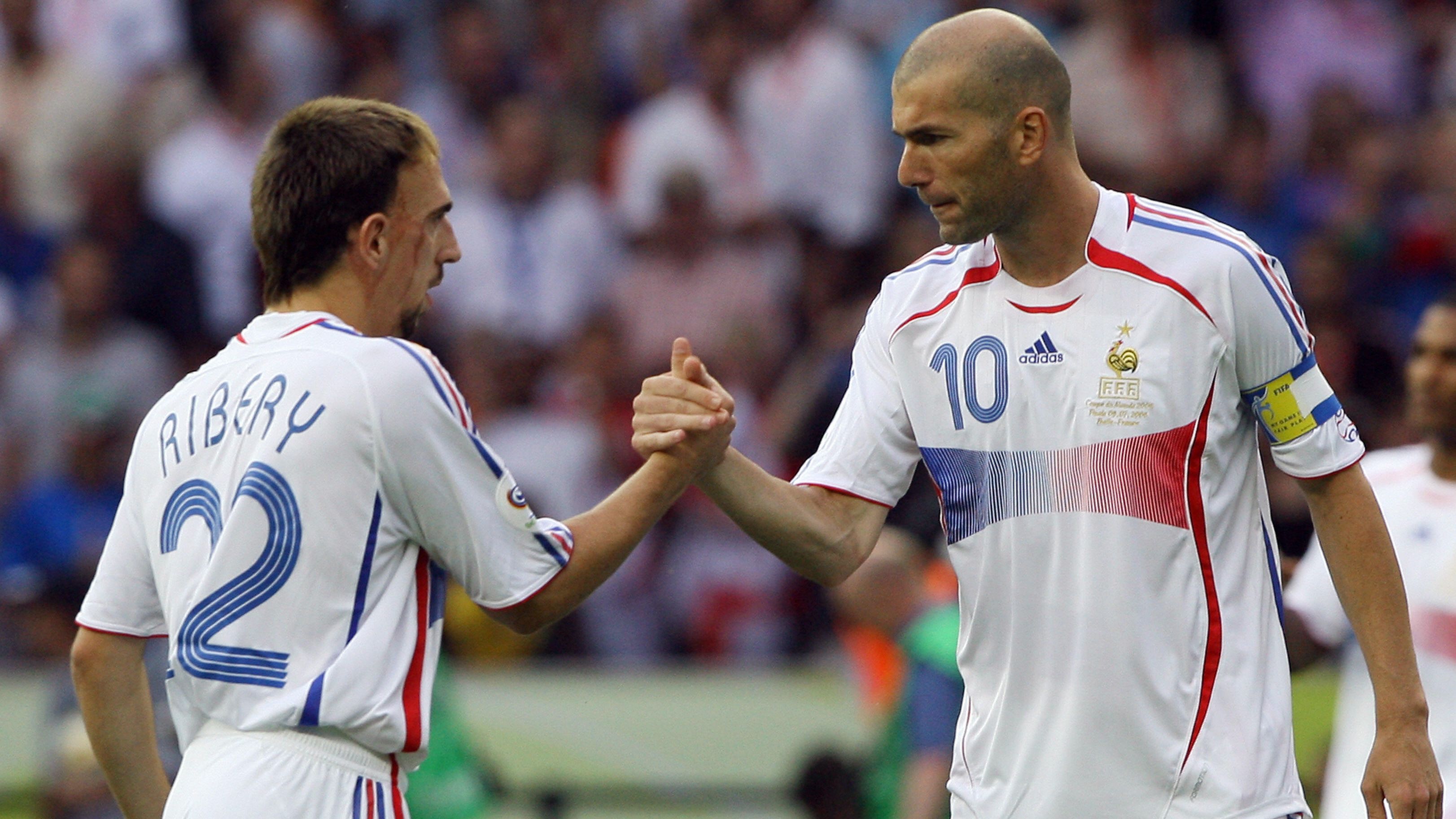 French midfielder Zinedine Zidane (R) sh