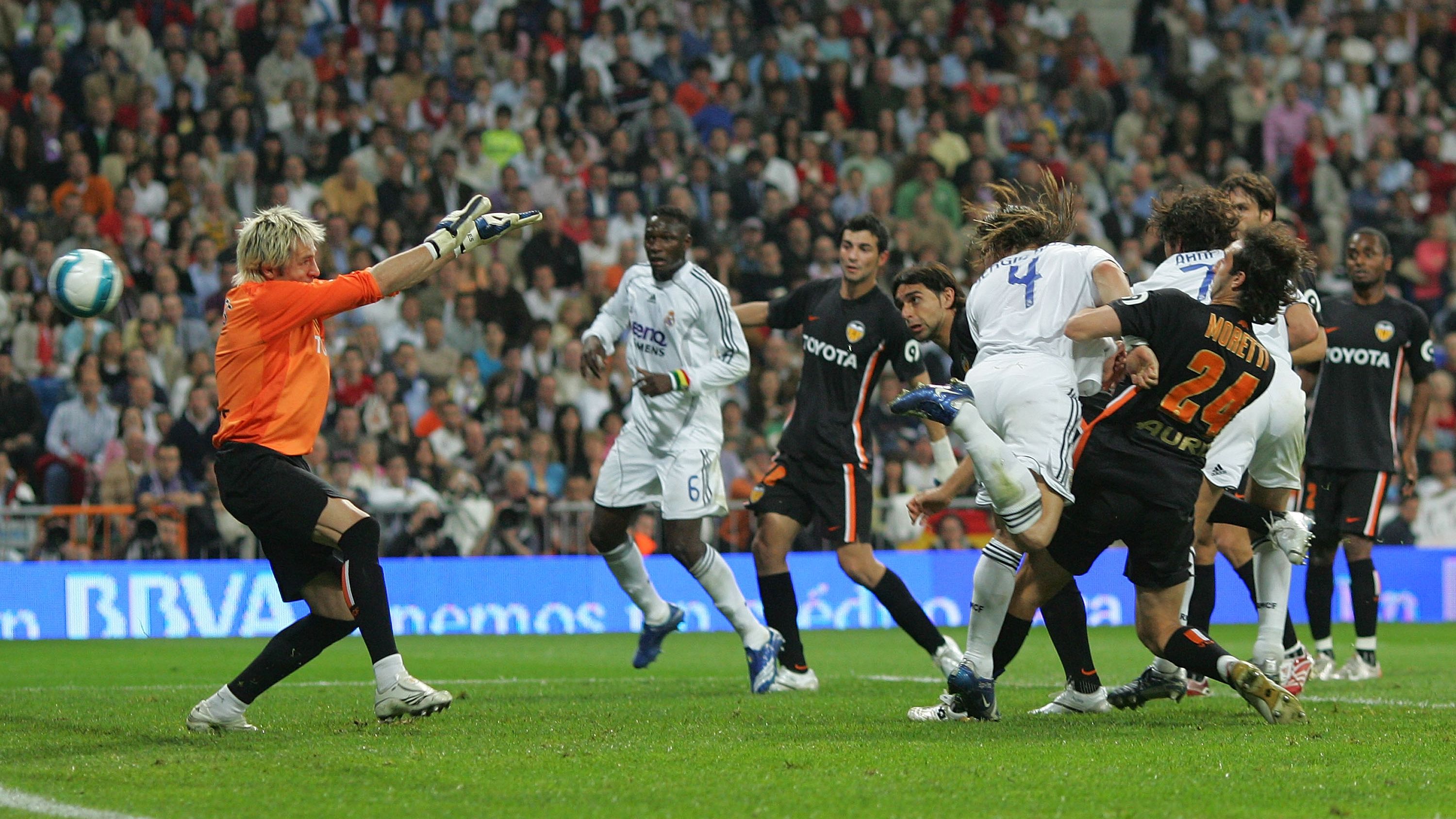 Real Madrid v Valencia