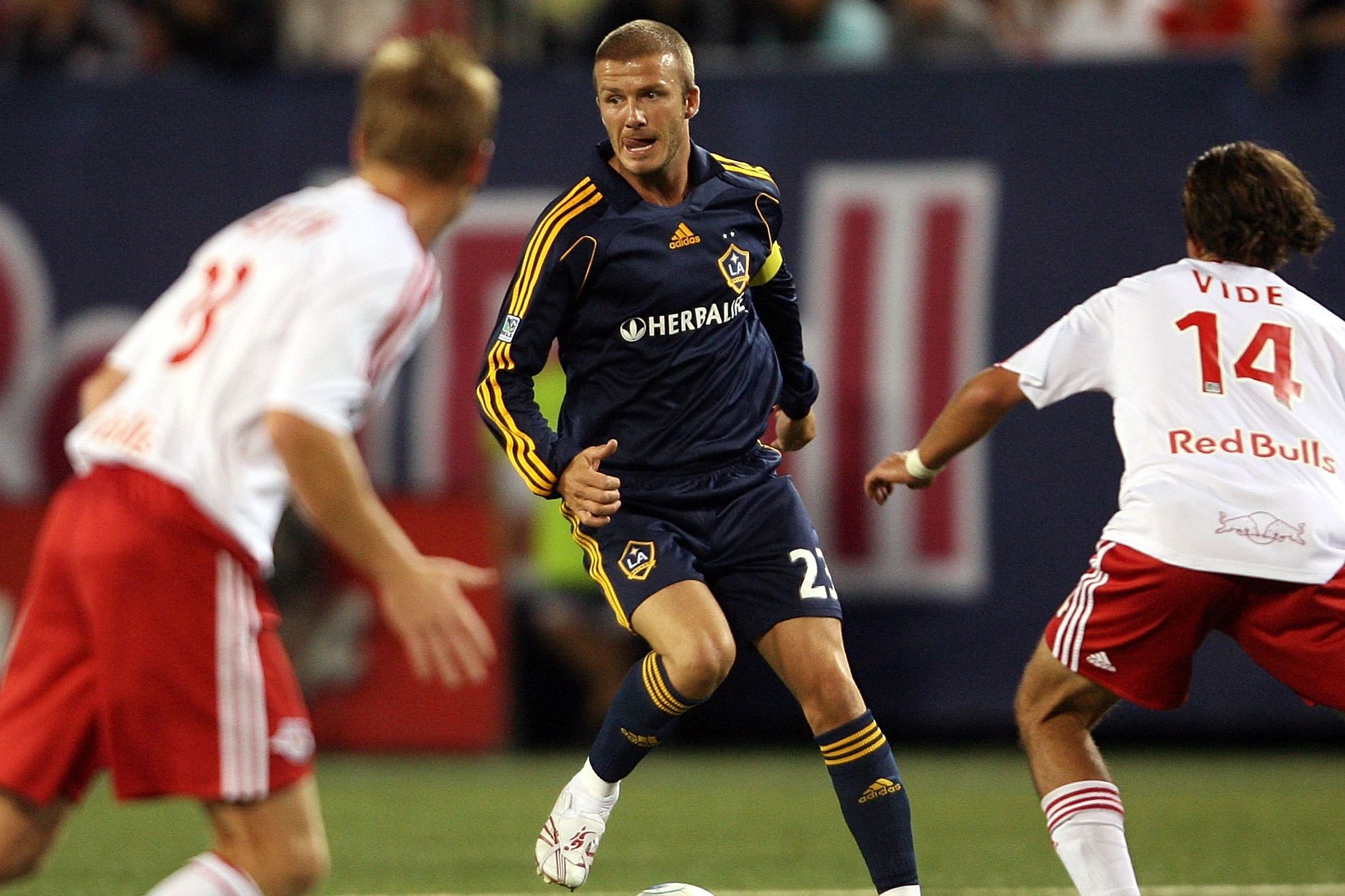 Los Angeles Galaxy v New York Red Bulls