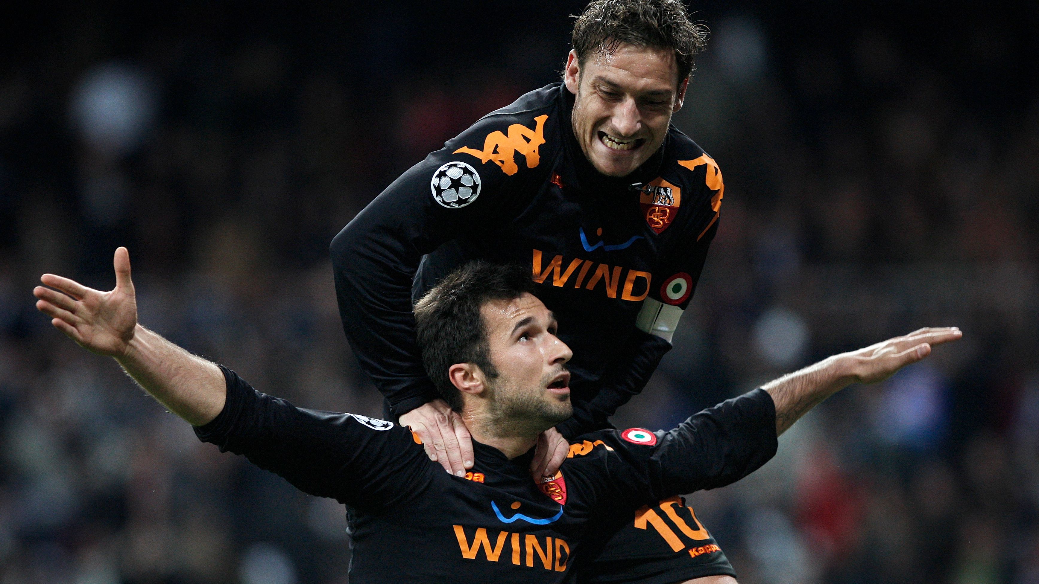 Real Madrid v AS Roma - UEFA Champions League
