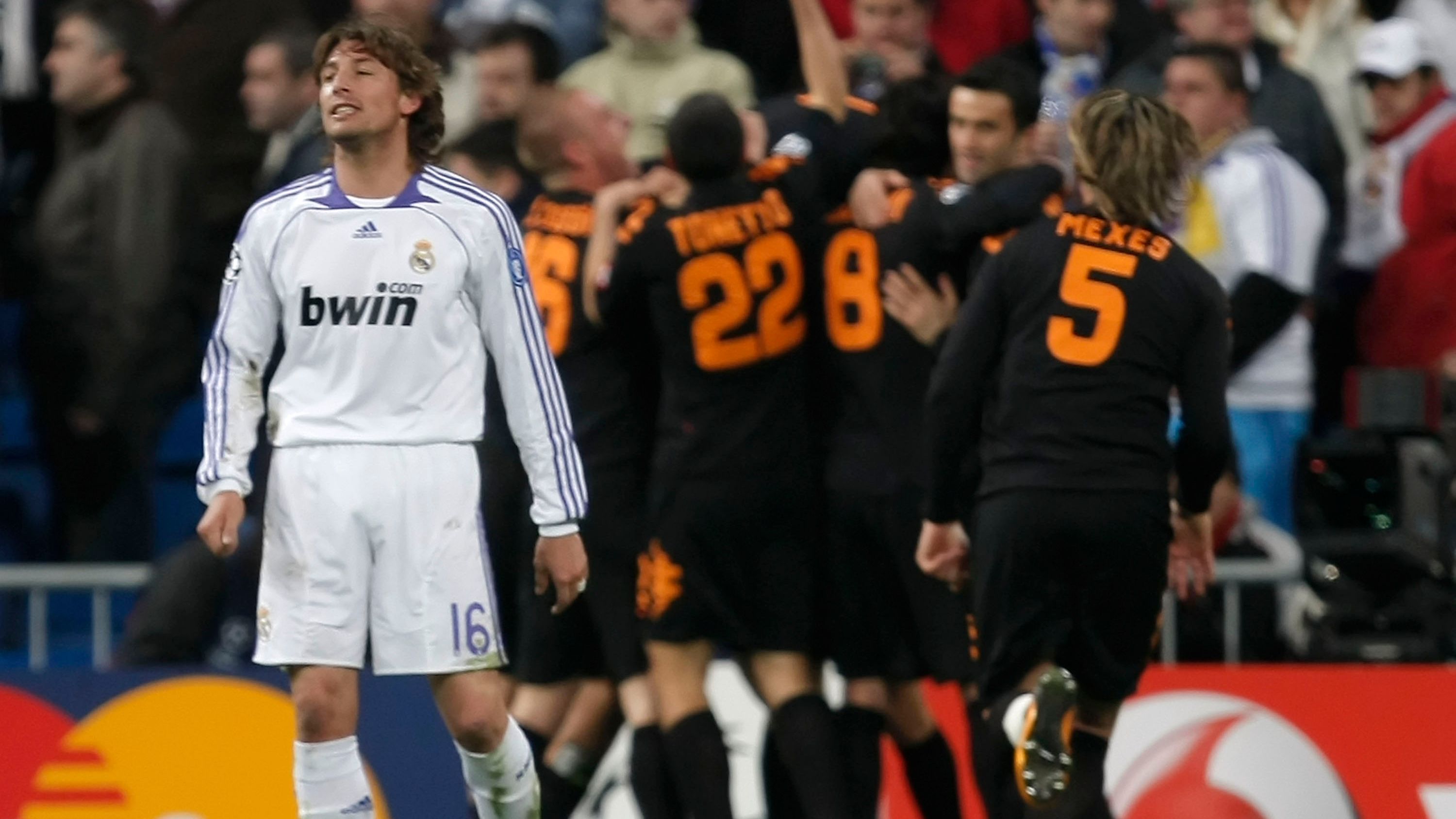 Real Madrid v AS Roma - UEFA Champions League