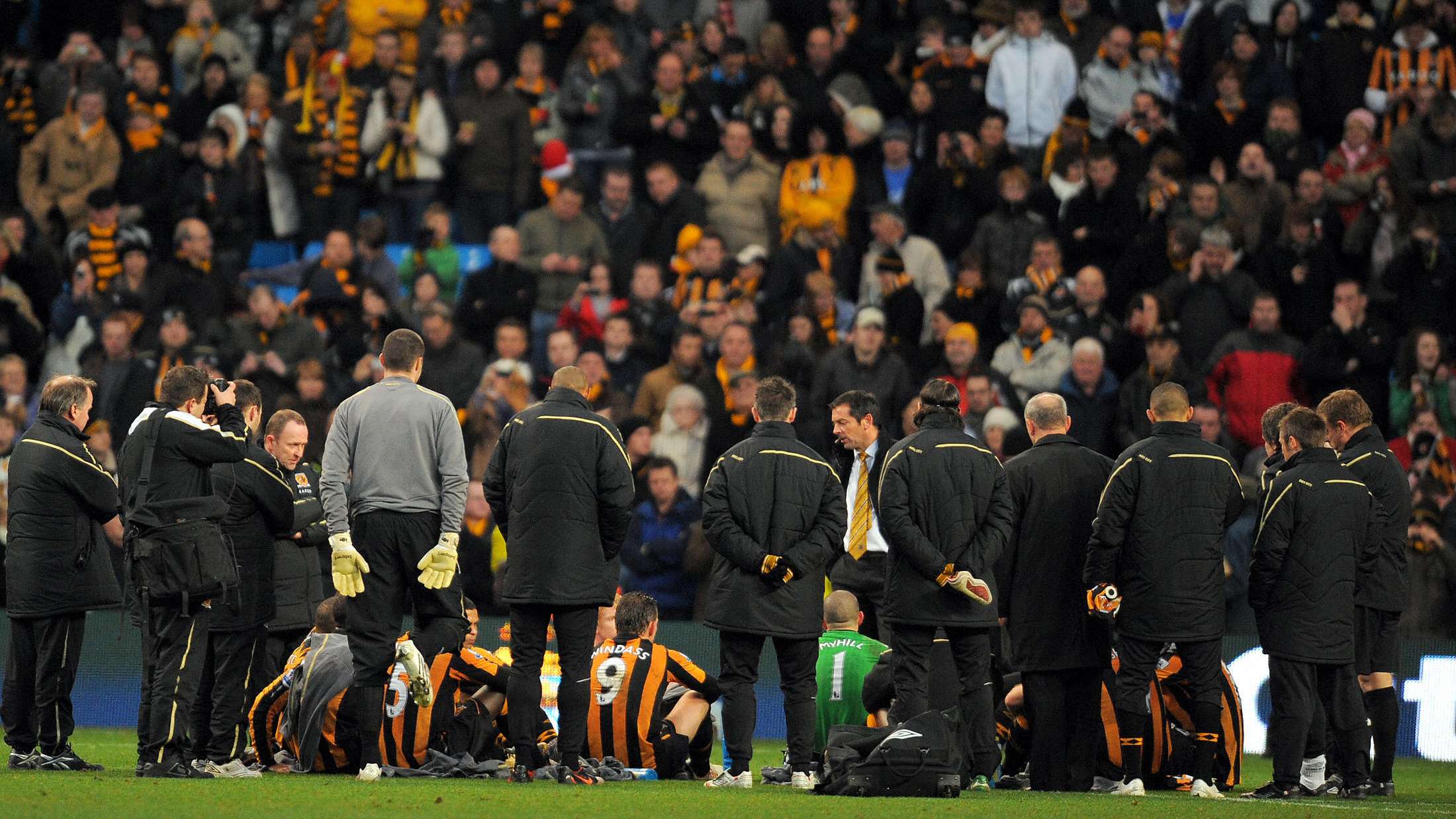 Hull City manager Phil Brown delibers hi