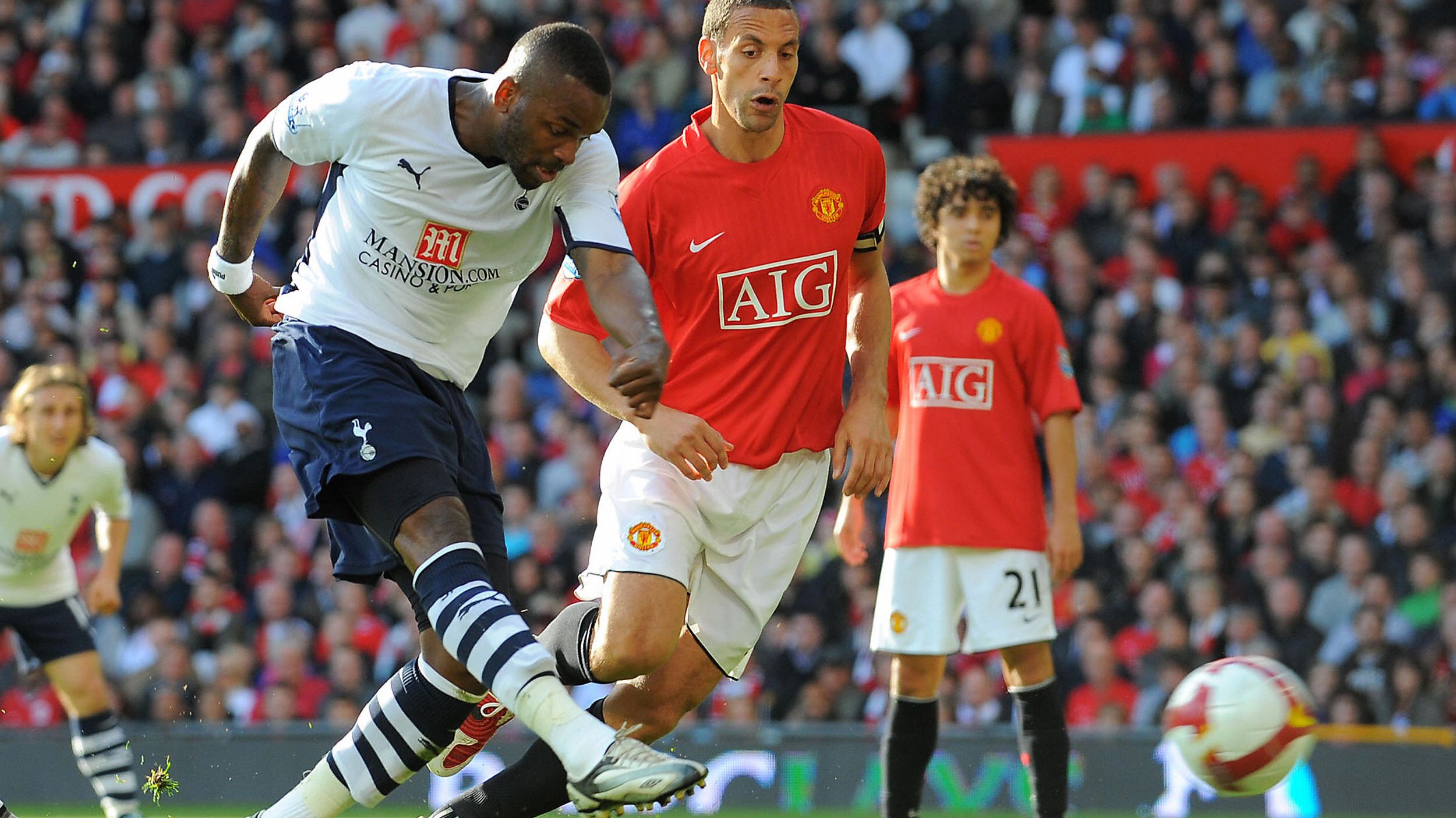 Tottenham Hotspur's English forward Darr