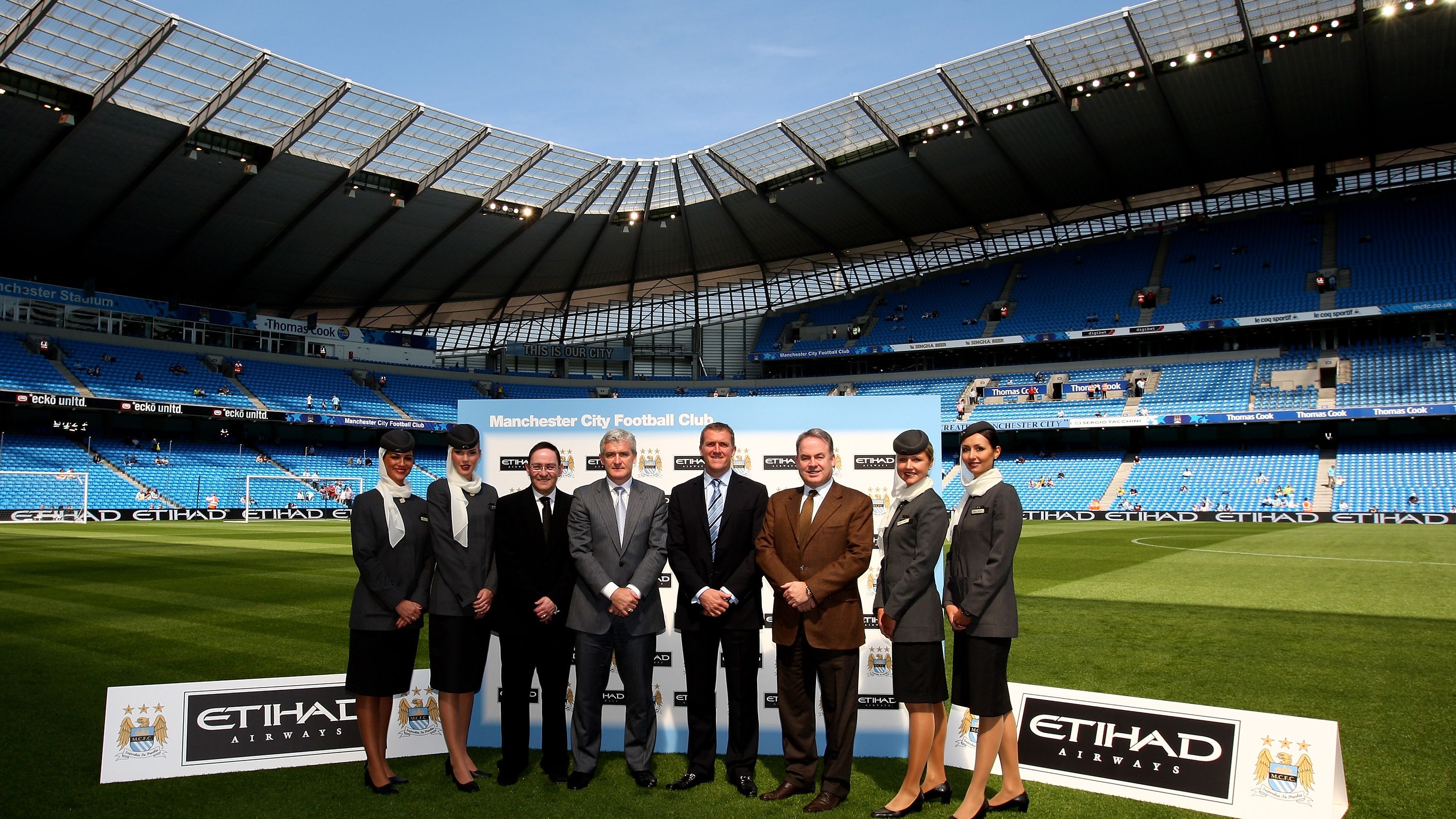 Manchester City v Bolton Wanderers - Premier League