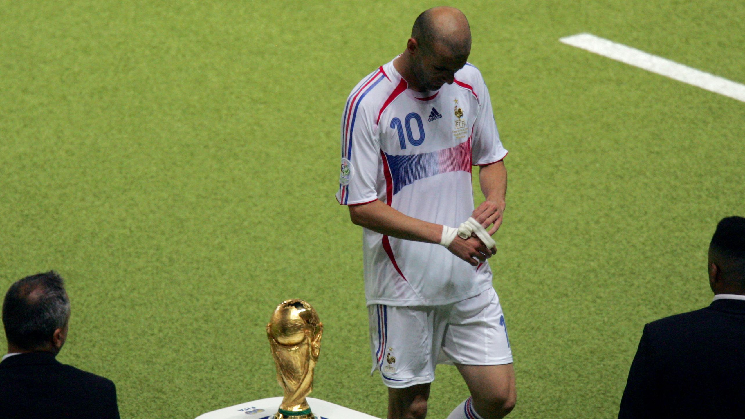 TOPSHOT-FBL-WC2006-MATCH64-ITA-FRA-CARD