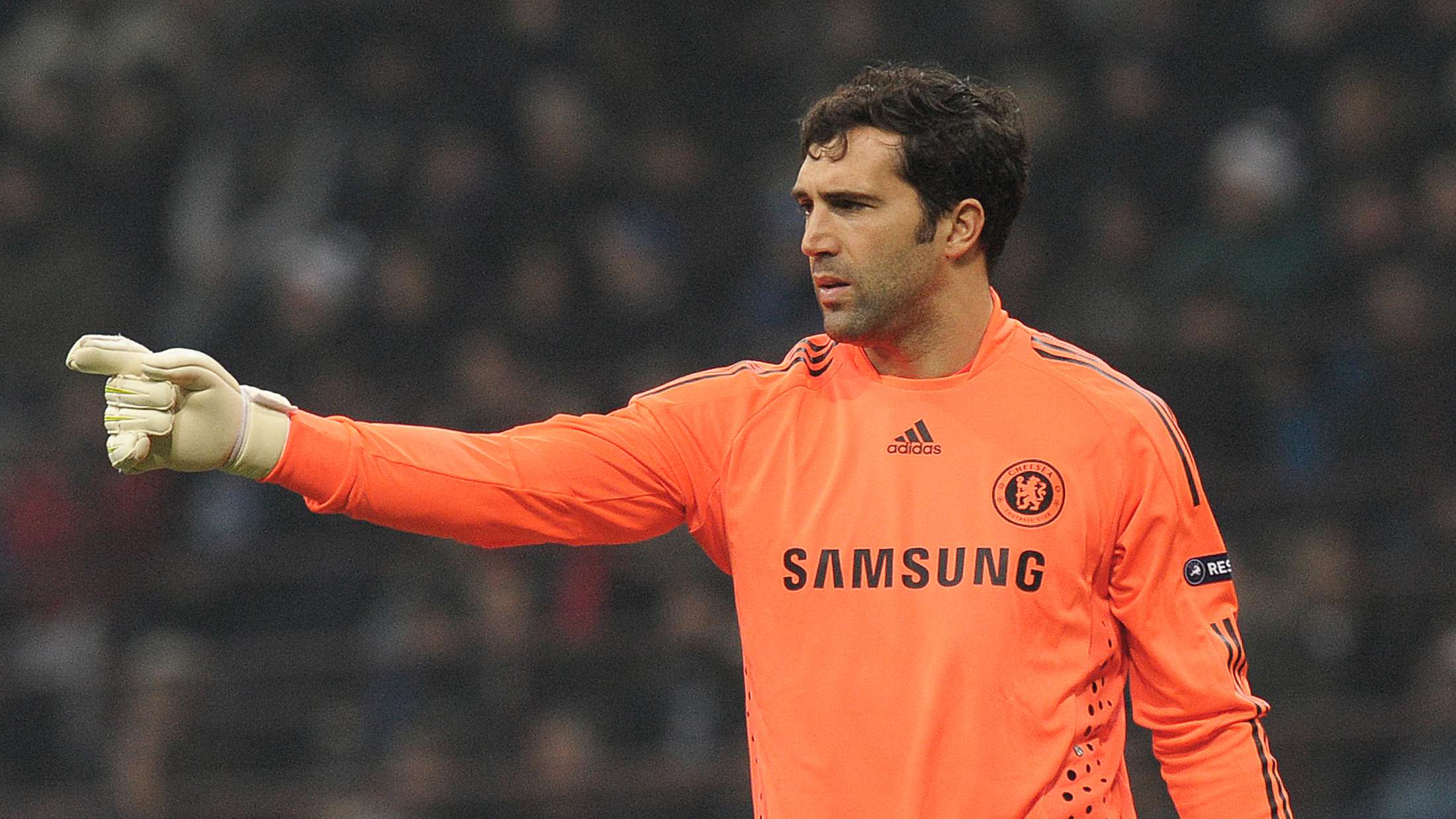 Chelsea's goalkeeper Henrique Hilario re