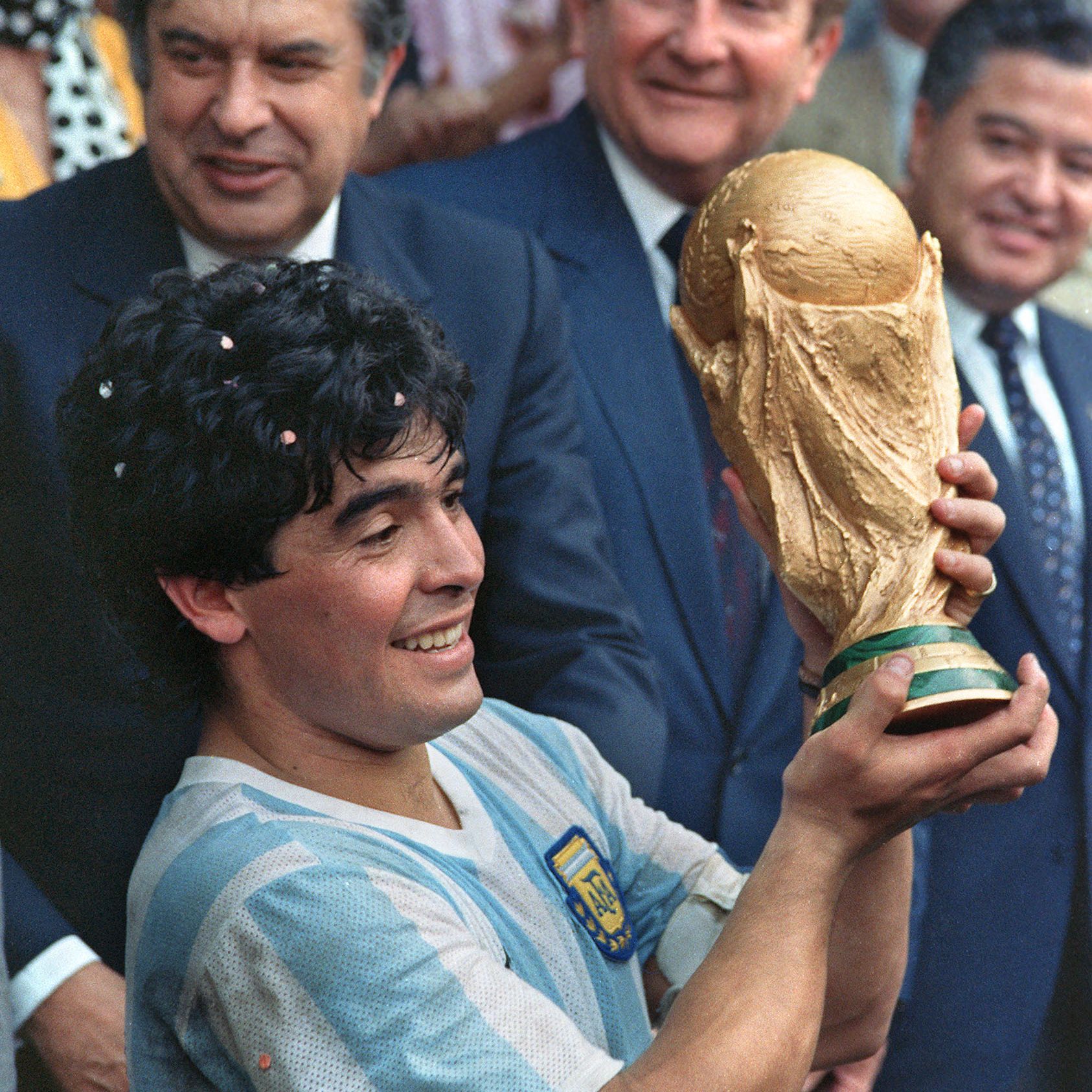 BIO-MARADONA-TROPHY