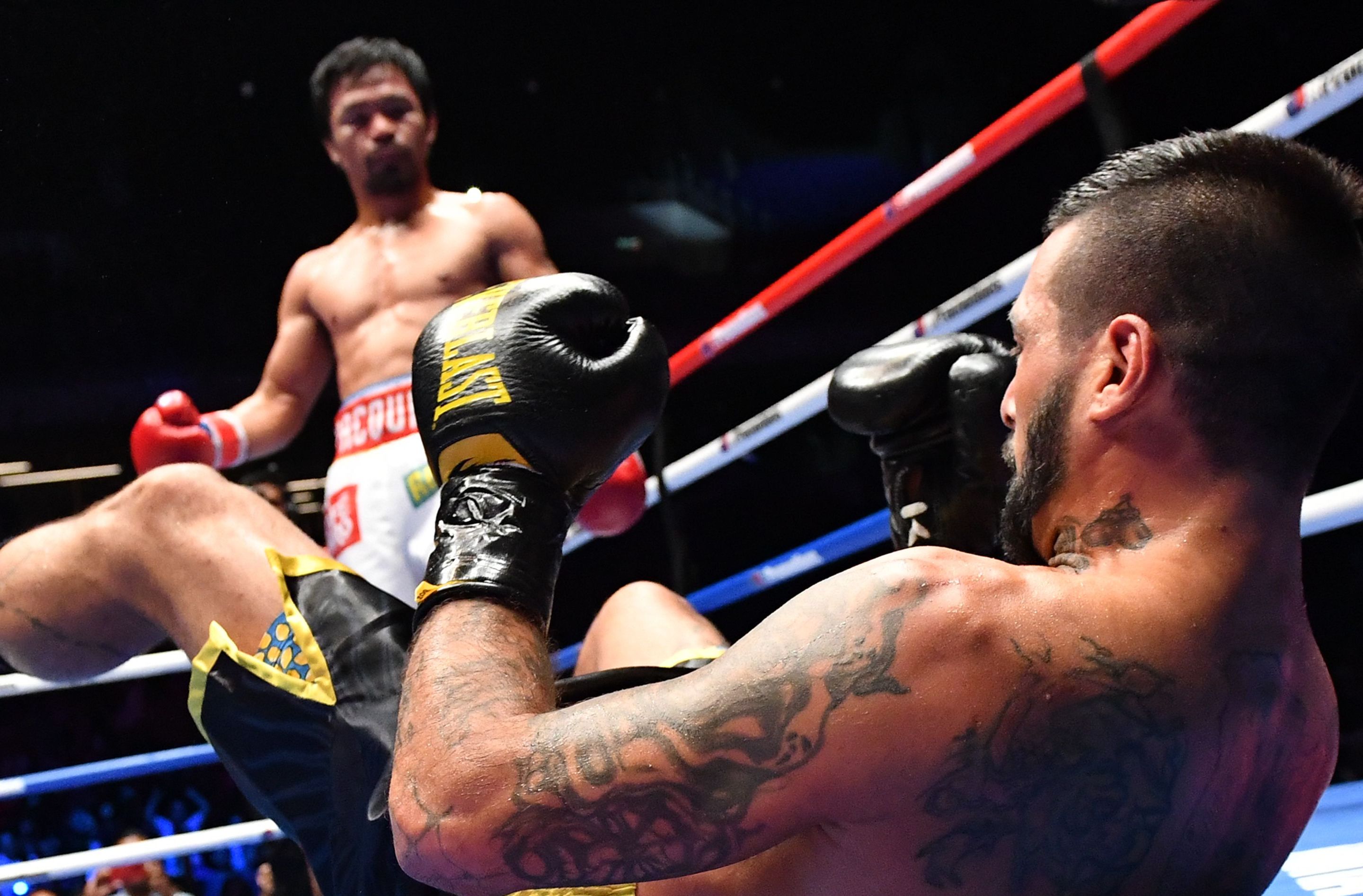 TOPSHOT-BOX-MAS-PHI-ARG-PACQUIAO-MATTHYSSE