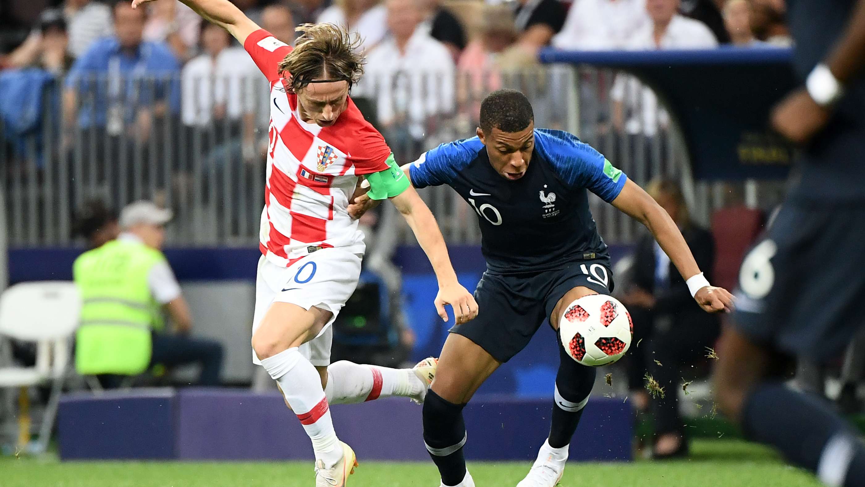 TOPSHOT-FBL-WC-2018-MATCH64-FRA-CRO