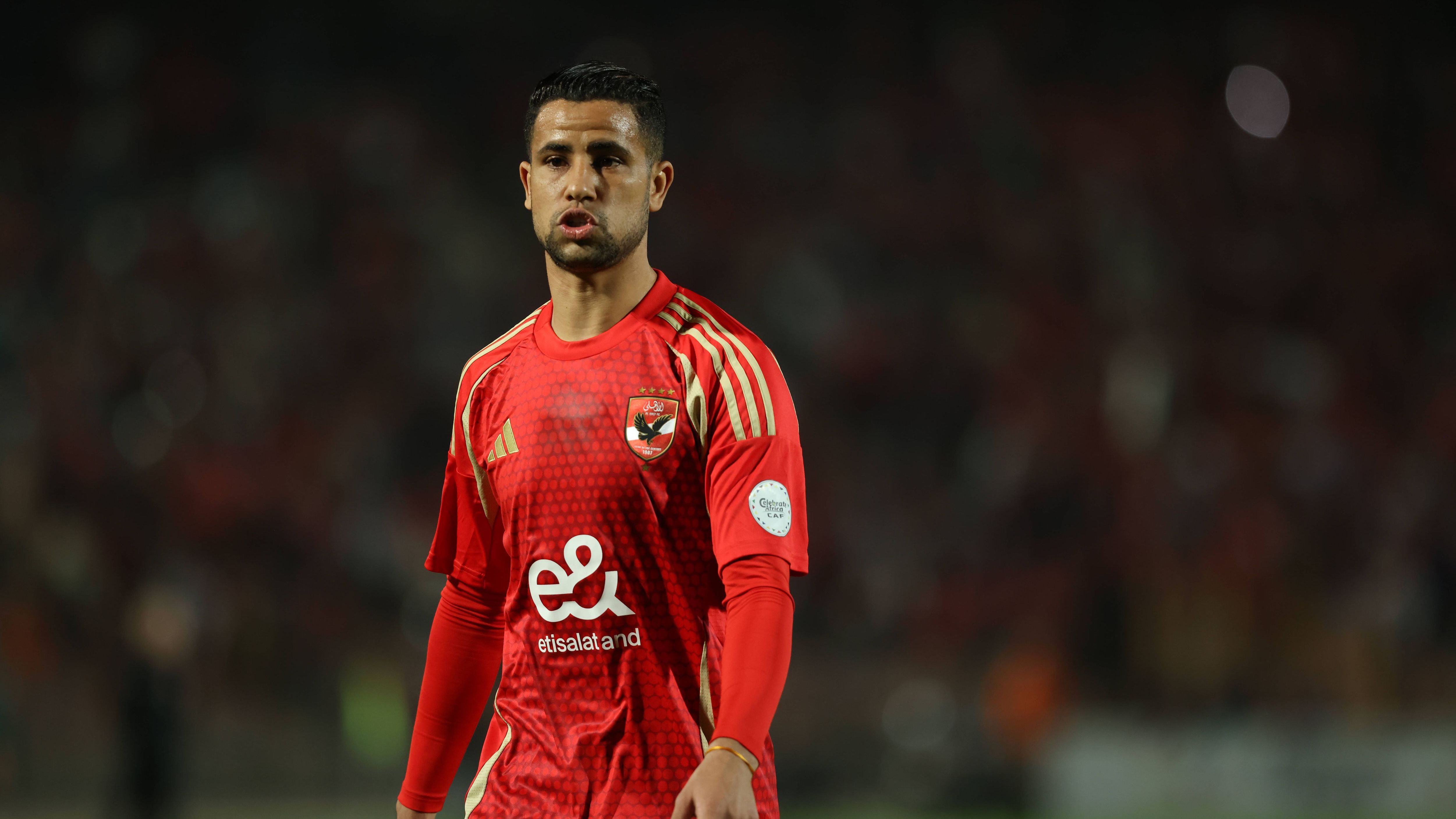 Retorno ao FAR Rabat? Reda Slim esclarece a verdade sobre a rescisão de seu contrato com o Al-Ahly em comunicado oficial