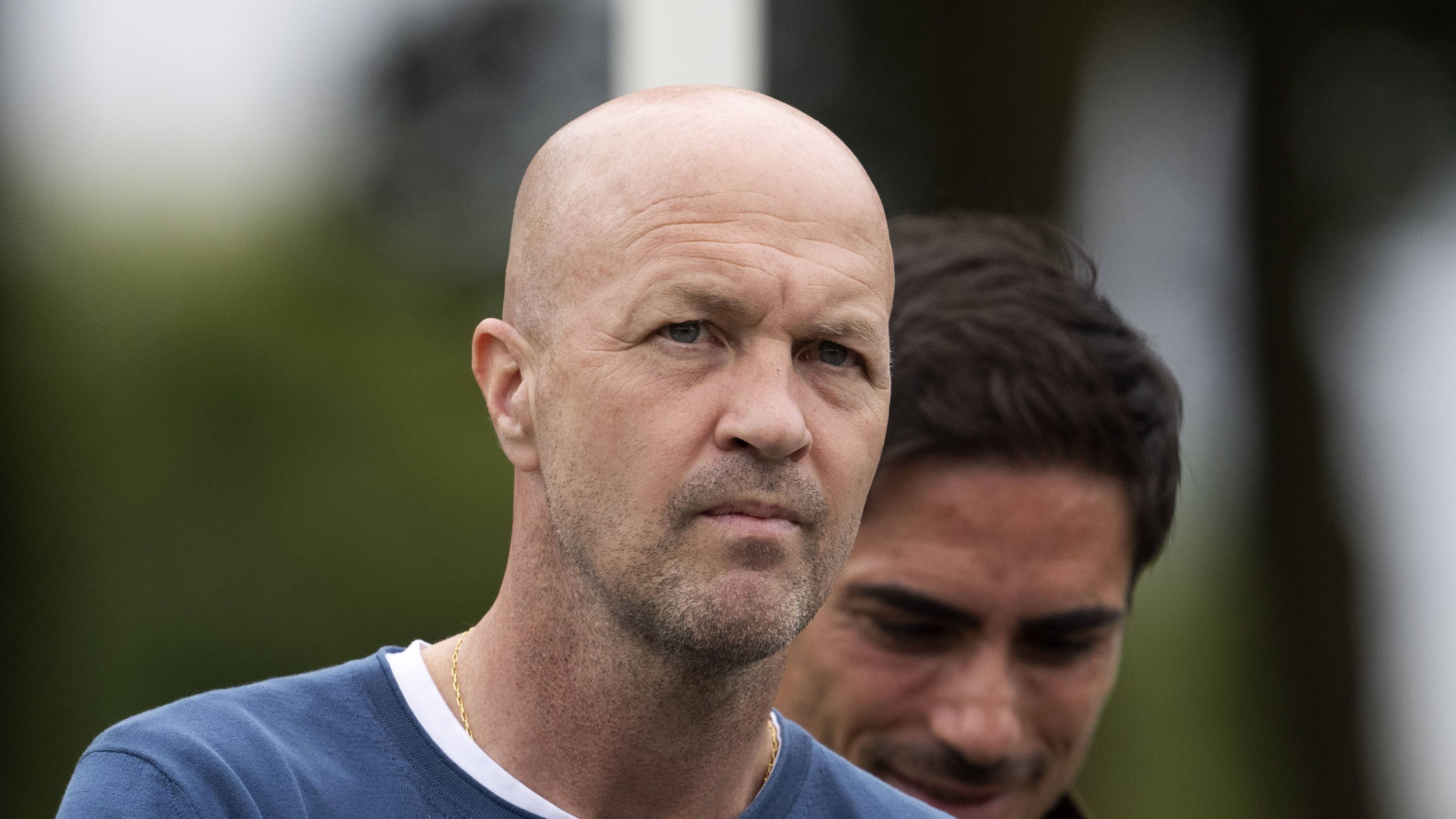 Ajax se despede de defensor contratado por mais de 10 milhões