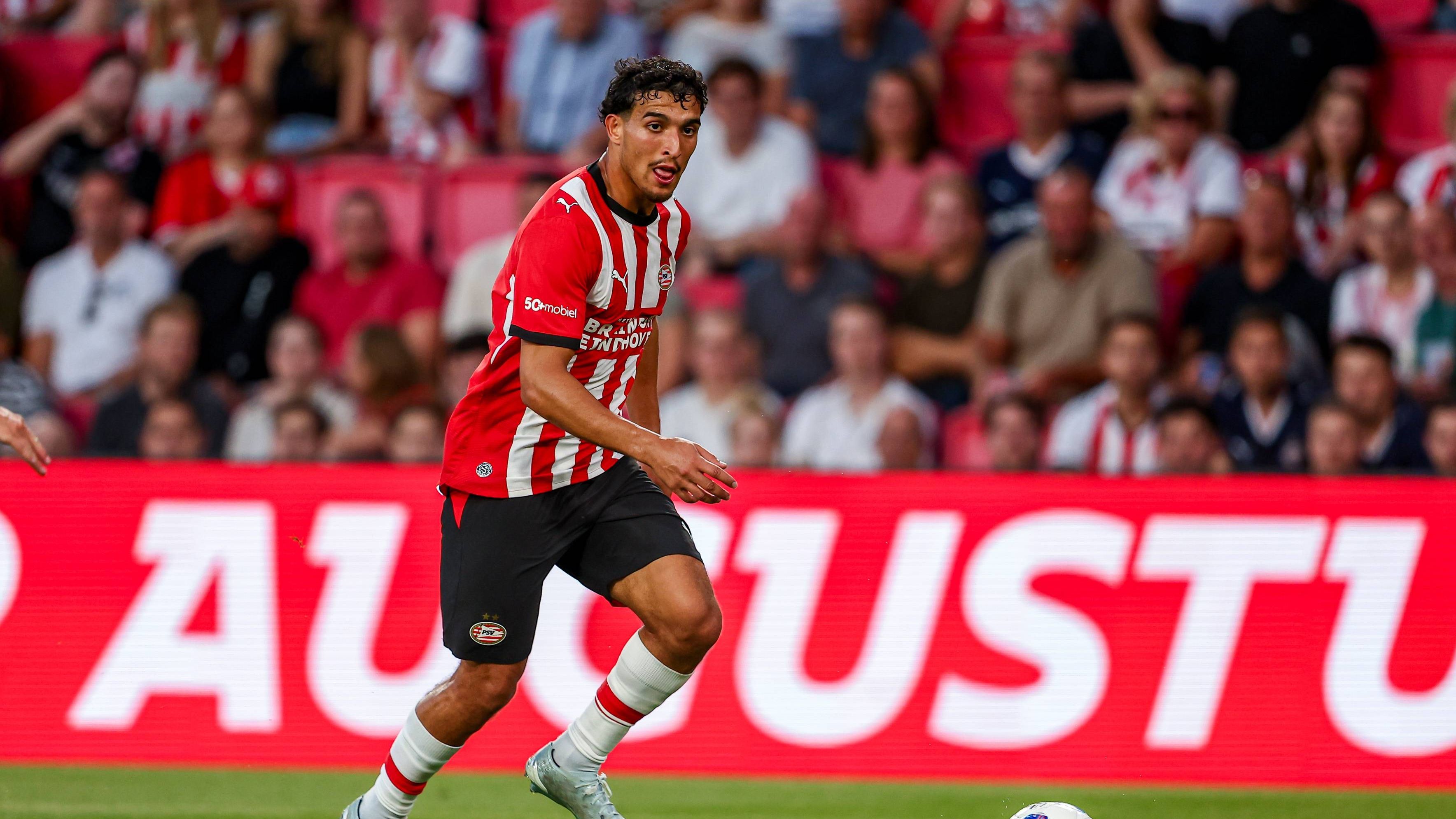 PSV recebe proposta milionária por Couhaib Driouech