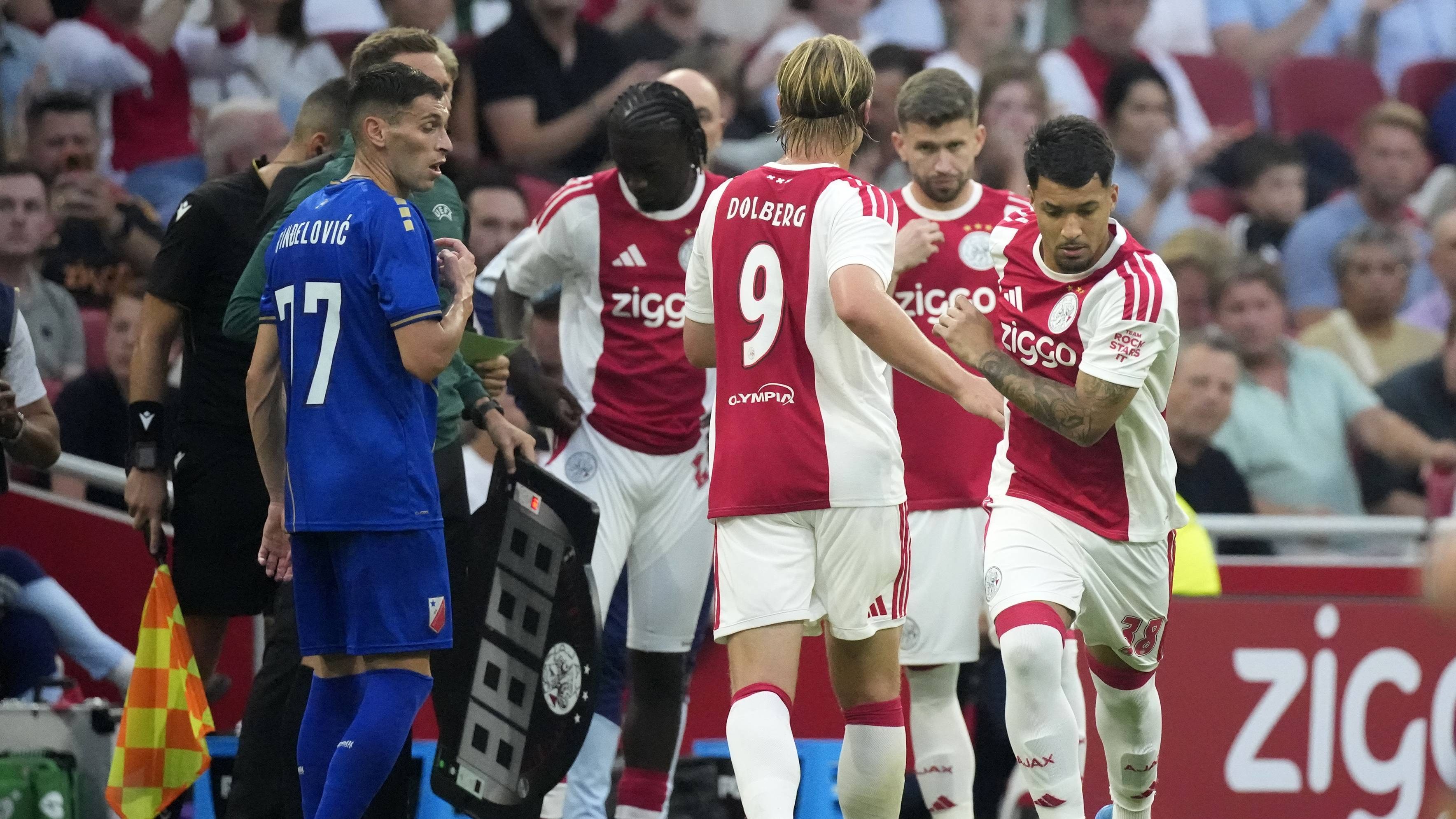 Oferta de até 130 milhões de euros feita para substituir atual jogador do Ajax