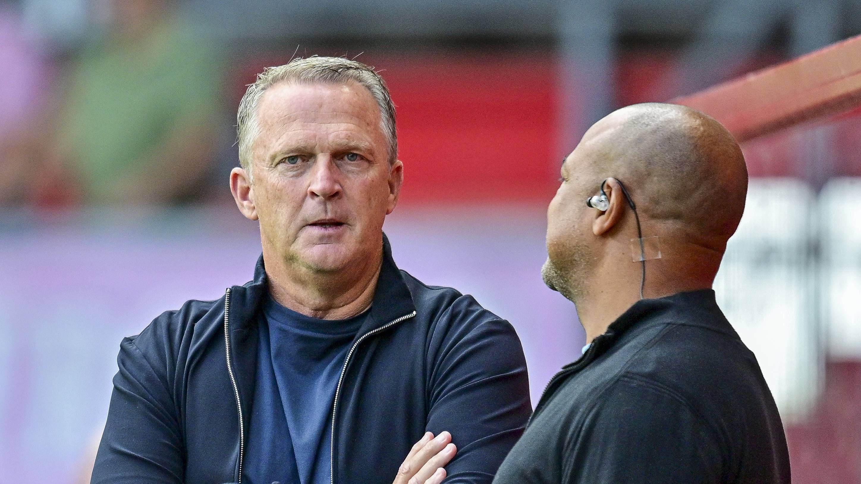 John van den Brom volta a optar por Daan Rots em 'nova posição' no FC Twente