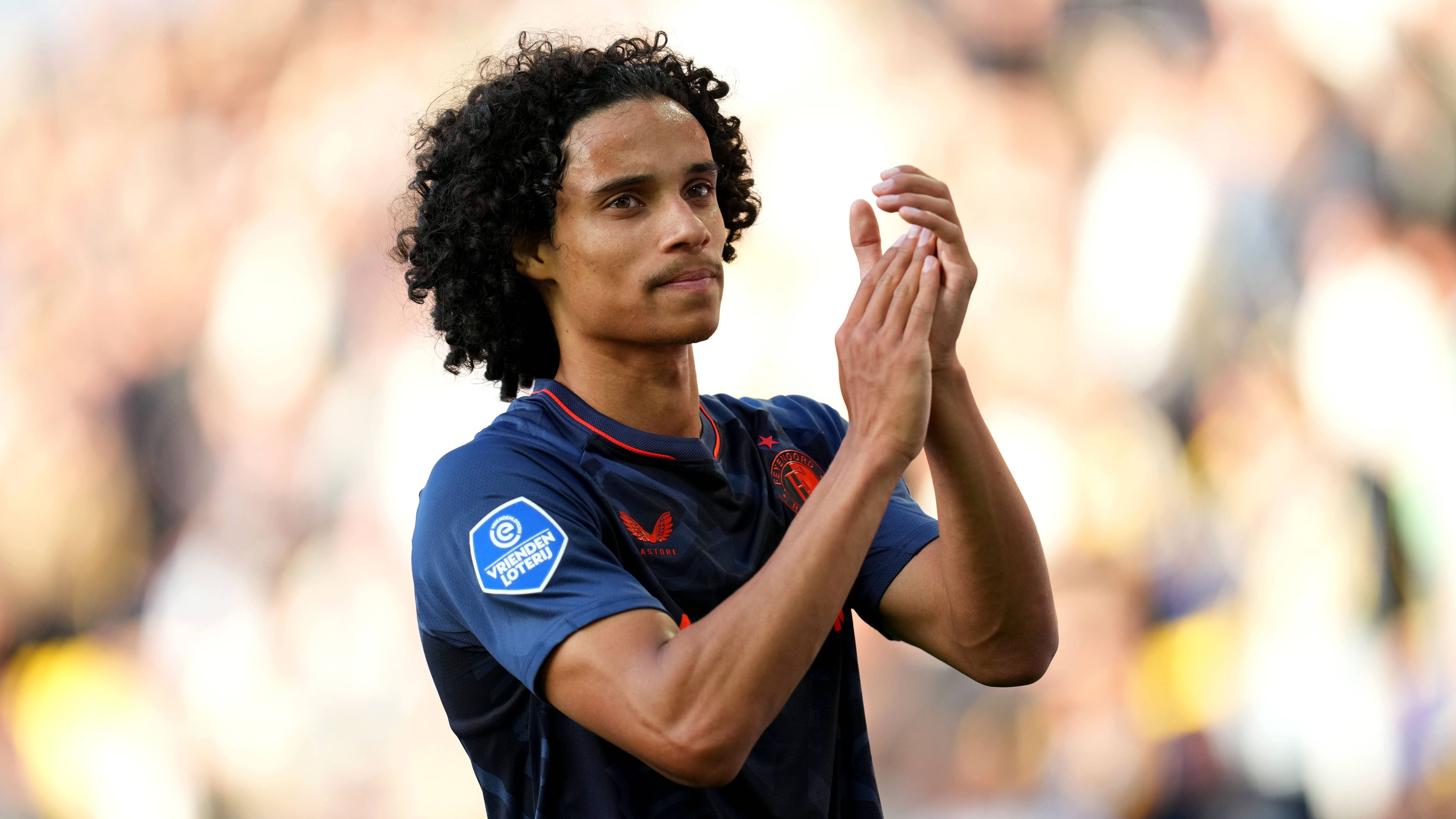 'Feyenoord queria 30 milhões ou mais por Read. Presumo que agora eles por Zechiël…'