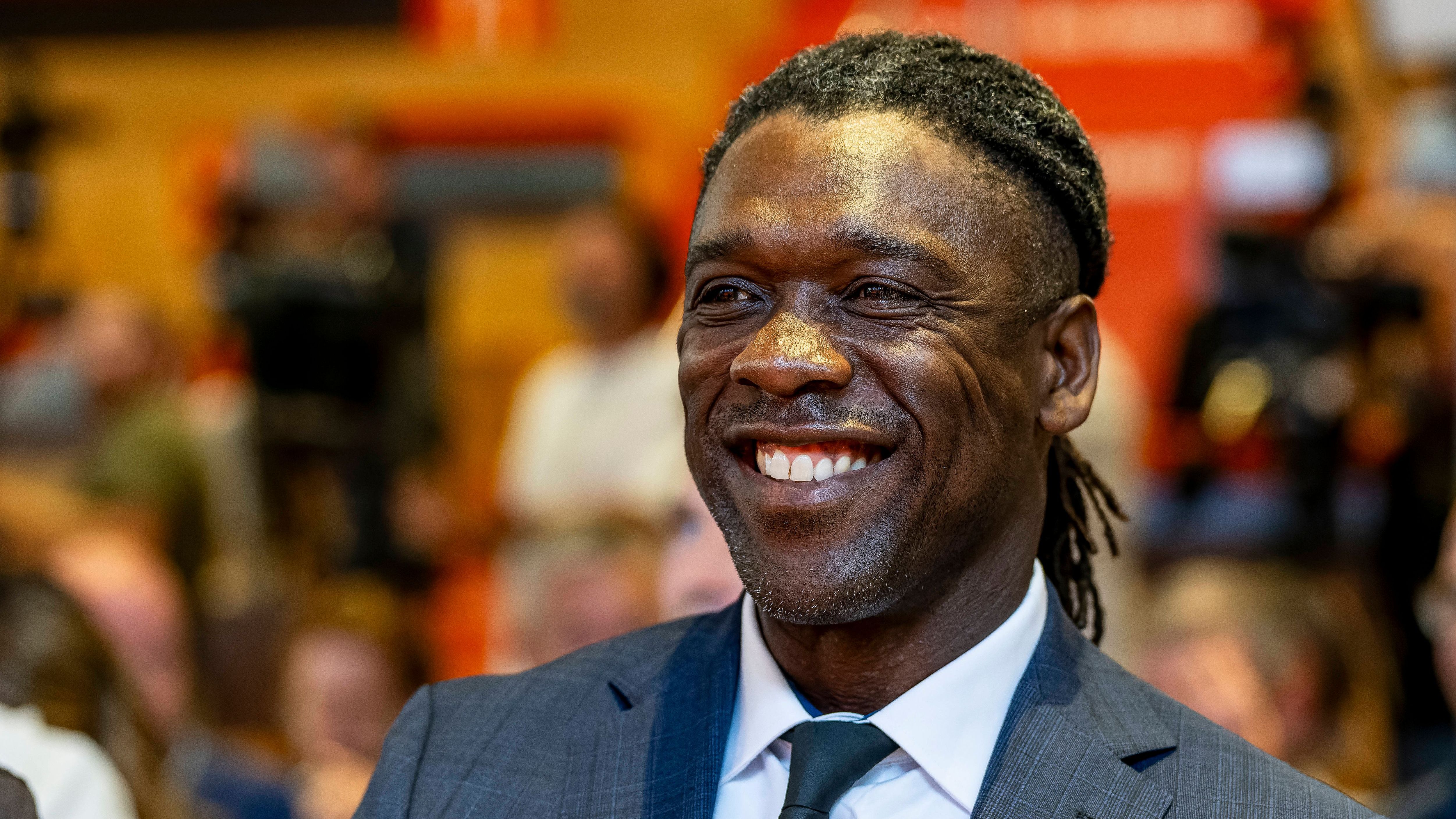 Clarence Seedorf returns to the dugout! Real Madrid and AC Milan icon ...