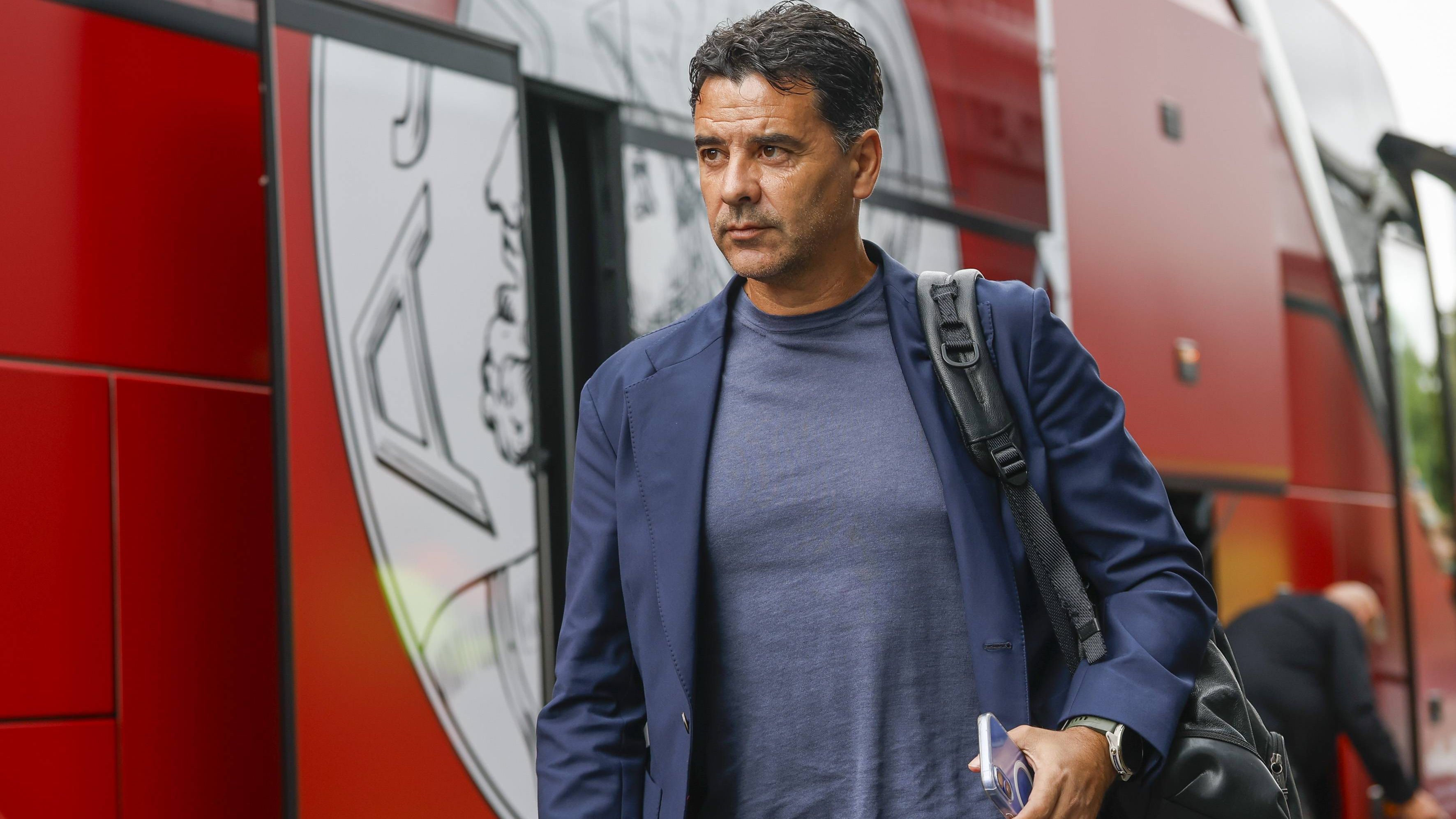 Técnico do Ajax, Míchel: "É 100% certo que ele vem"
