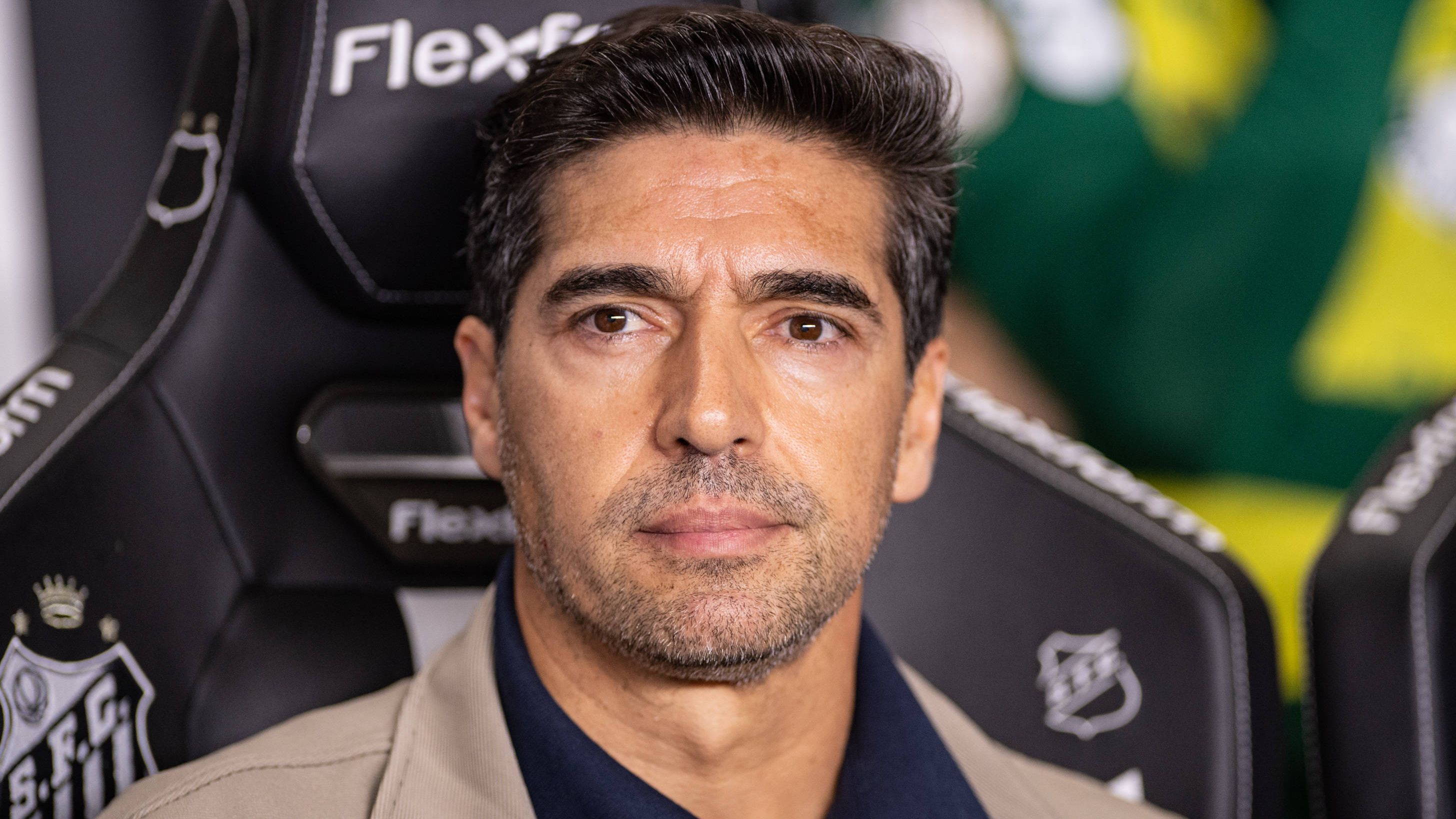 Abel consegue efeito suspensivo e comandará Palmeiras contra o Botafogo
