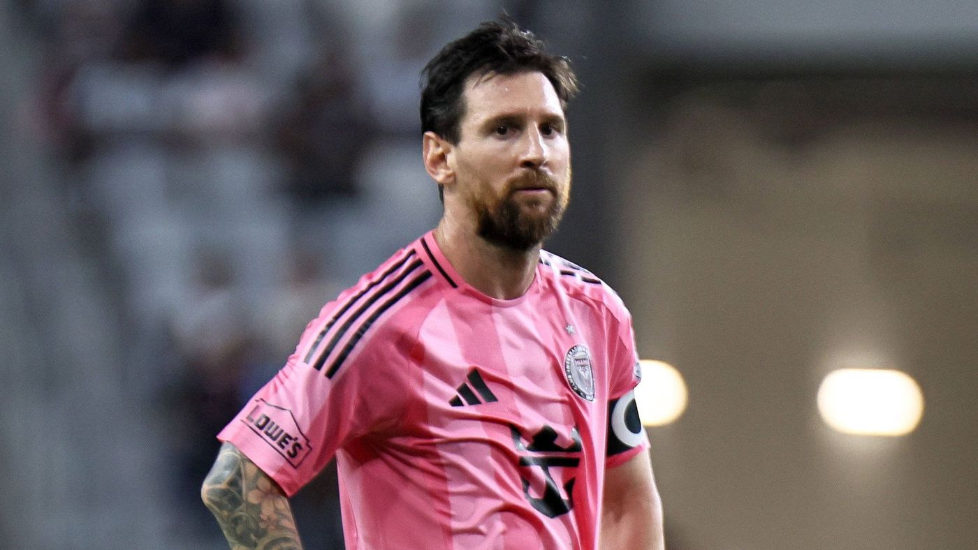 "برشلونة أكبر منه ومن يظن نفسه؟!" .. رئيس النادي الكتالوني السابق يشن هجومًا حادًا على ميسي