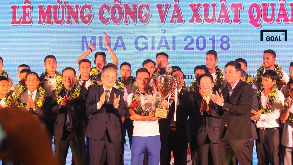 Quảng Nam tổ chức lễ mừng quân hướng đến V.League 2018
