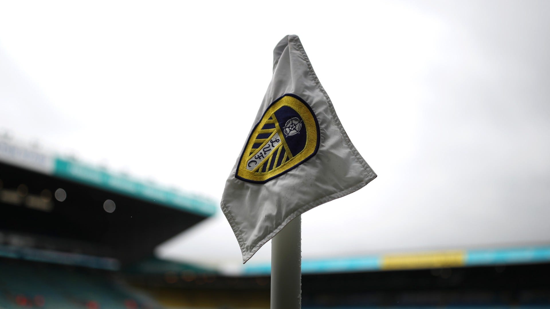 Leeds-2022-23-flag