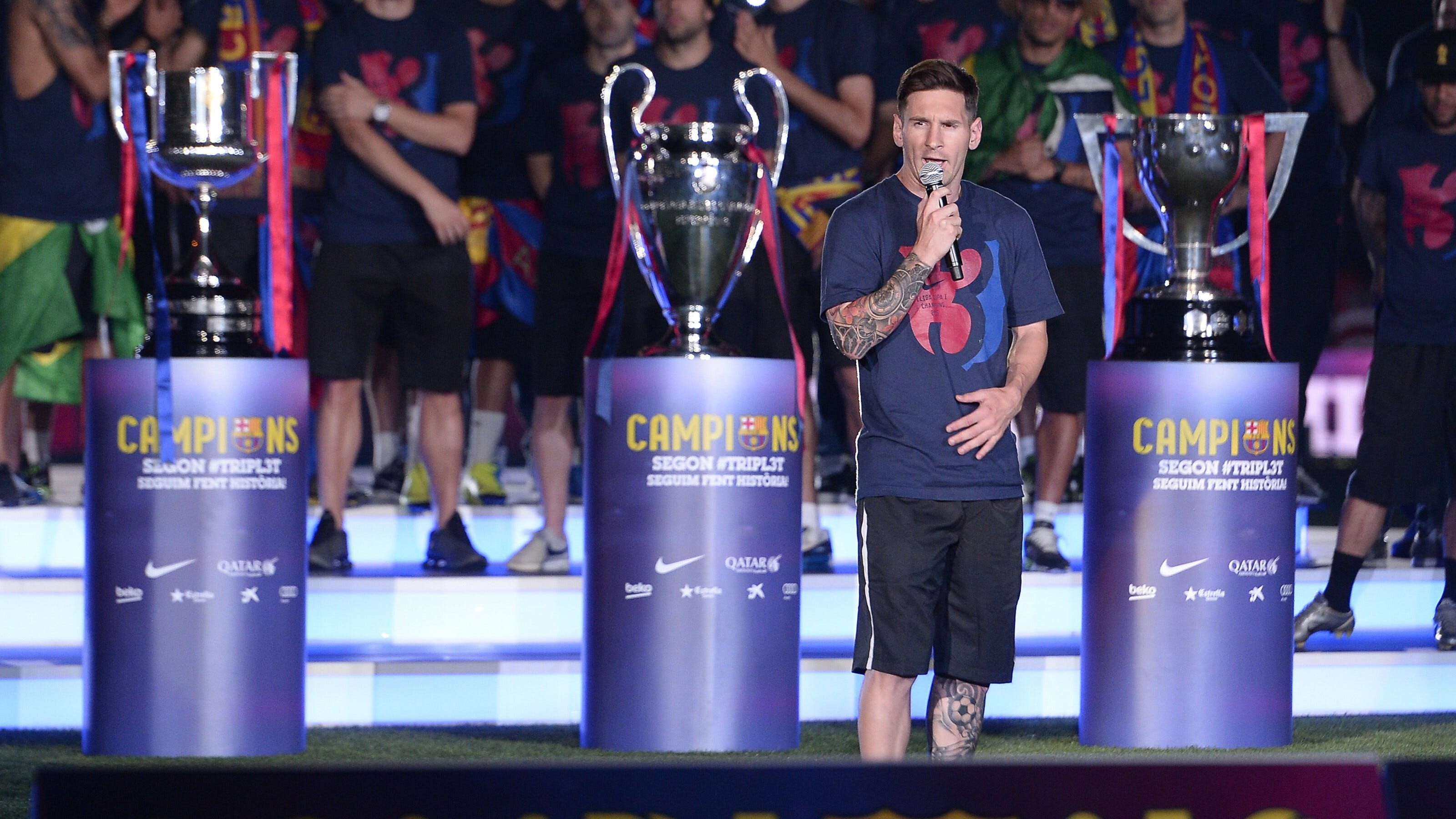 How many trophies has Lionel Messi won in his career?