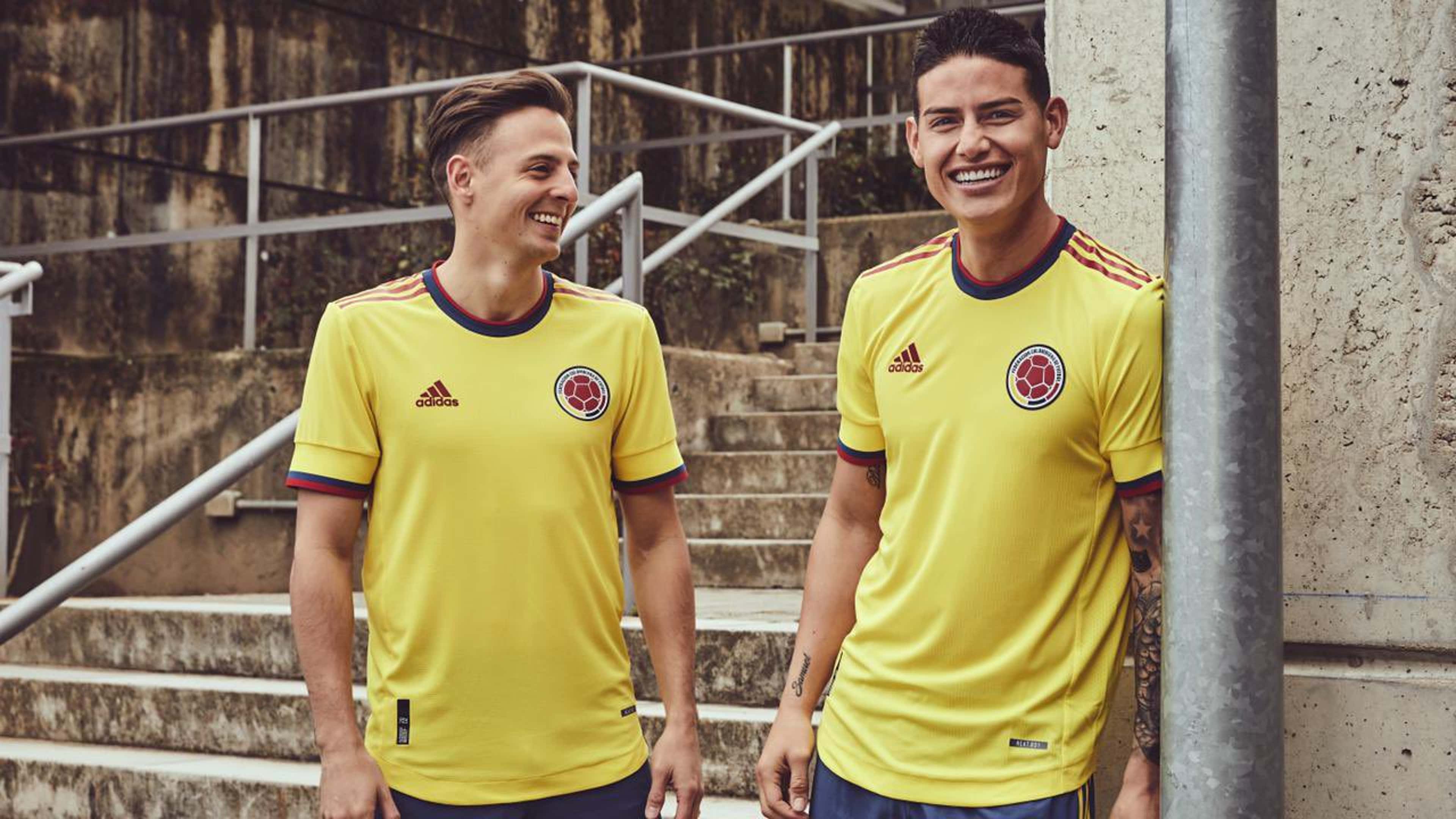 La base de datos tema Pirata Hasta cuándo la Selección Colombia tiene contrato con Adidas y cuánto  dinero recibe? | Goal.com Espana