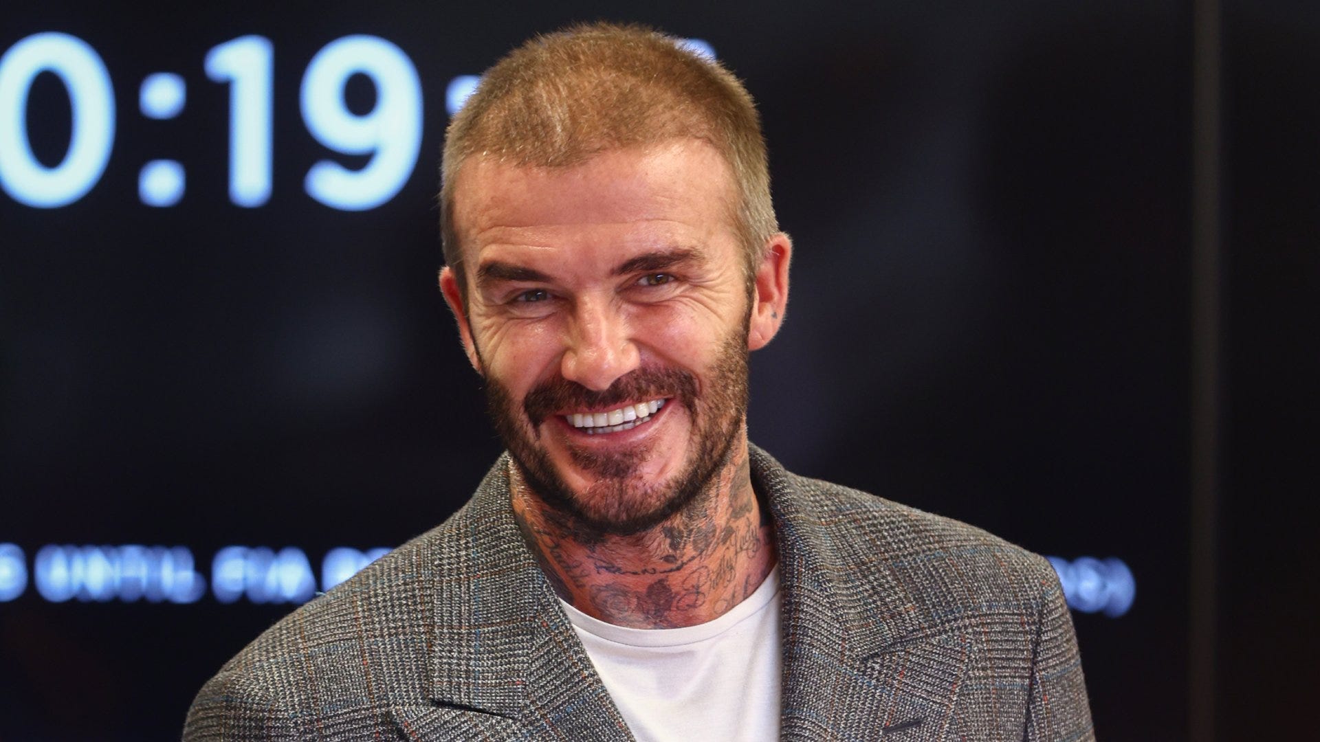 David Beckham's son Romeo brings back Manchester United legend's infamous  shaved haircut - India Today