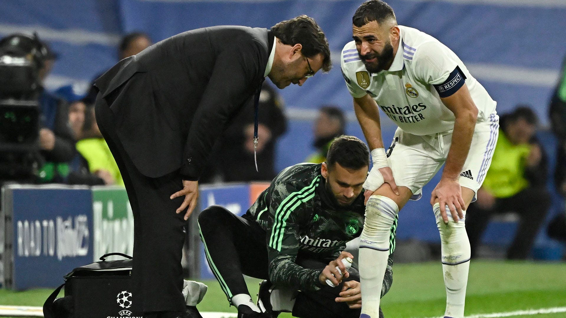 Goal and gone! Karim Benzema forced off by injury right after giving Real  Madrid the lead against Liverpool | Goal.com