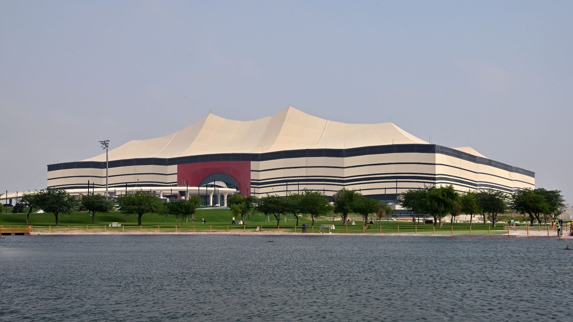 ¿Qué estadio de la Copa del Mundo de Qatar parece una carpa?