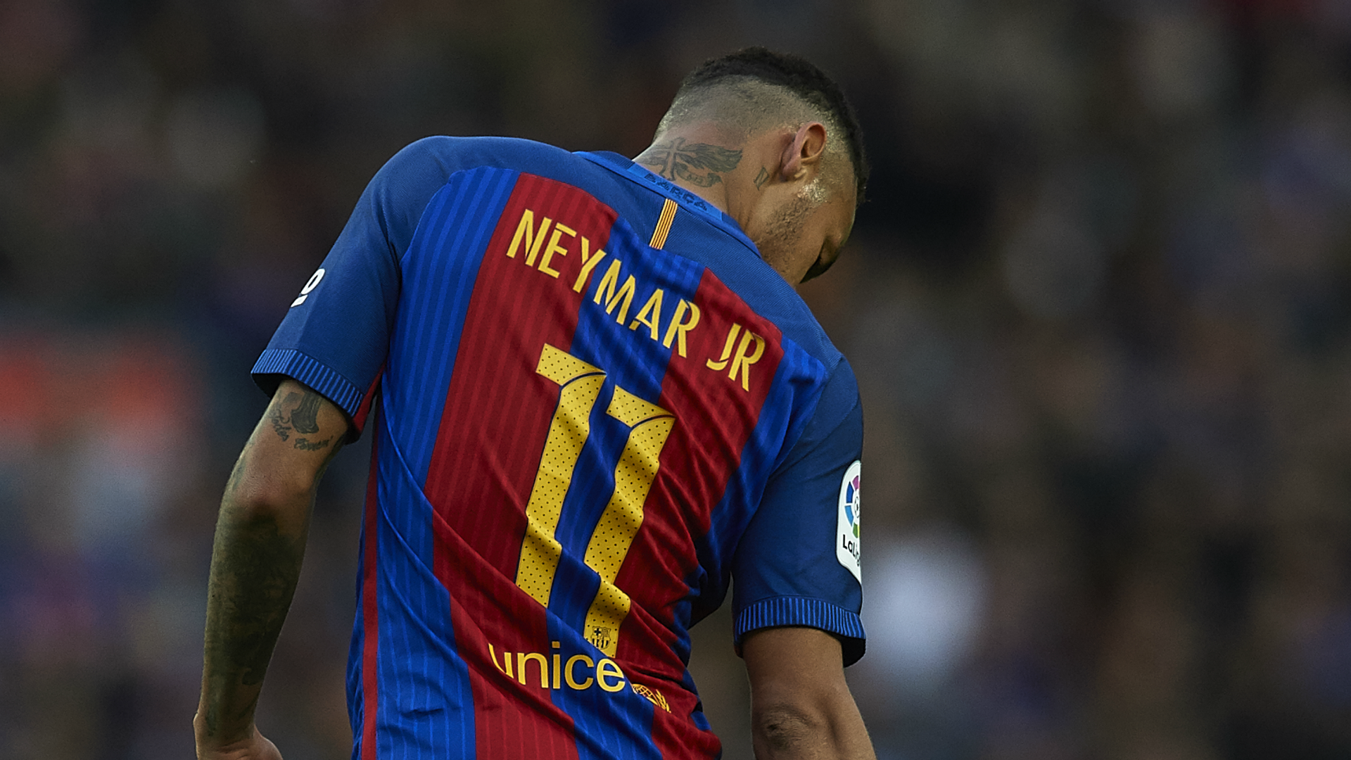 hace Neymar con botas? | Espana