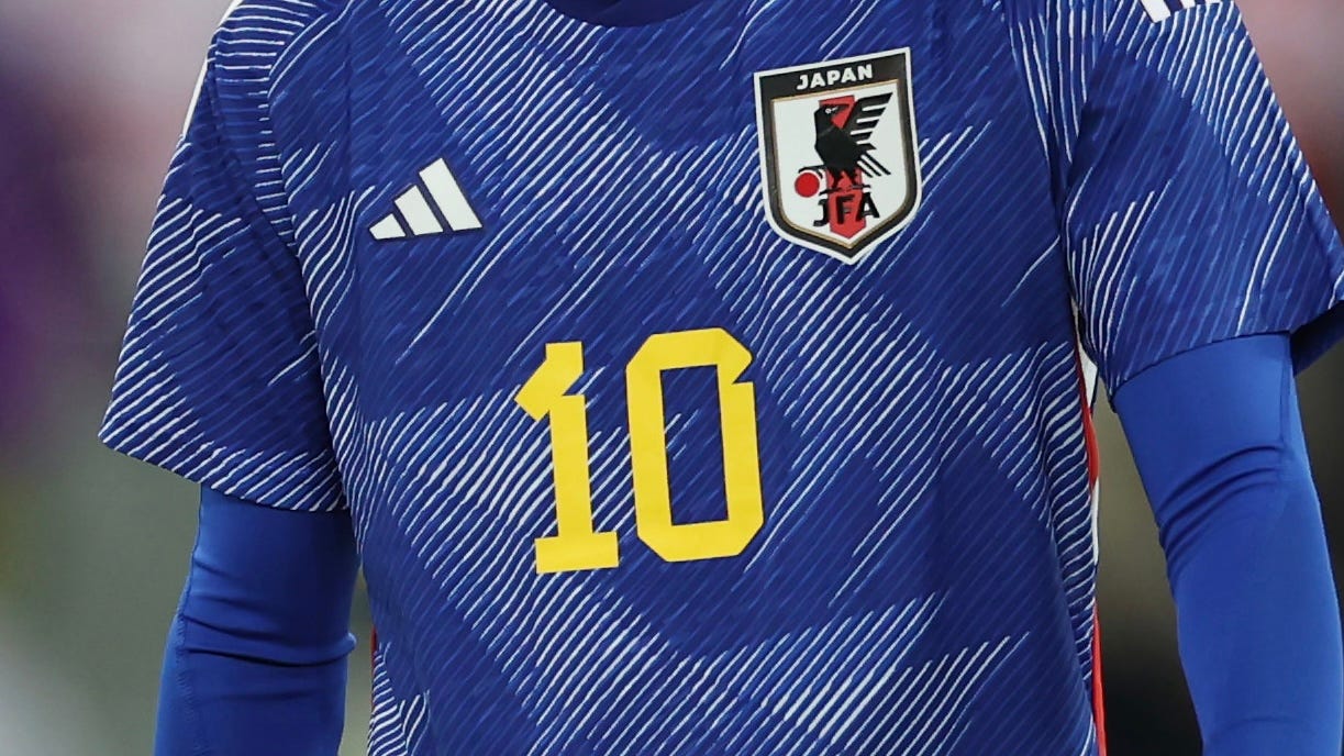 サッカー日本代表ユニフォーム10番(将来のエースUCHISAKO) - ウェア