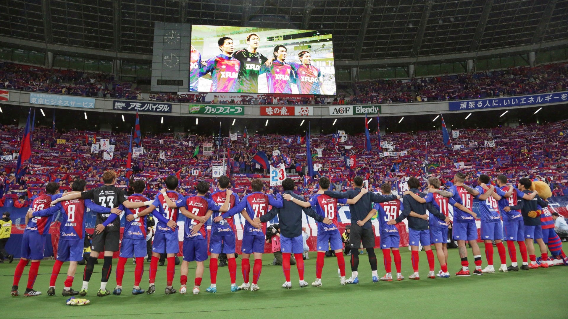 森重真人は言う。「今年は2点取られても3点取り返すサッカー。そこを見