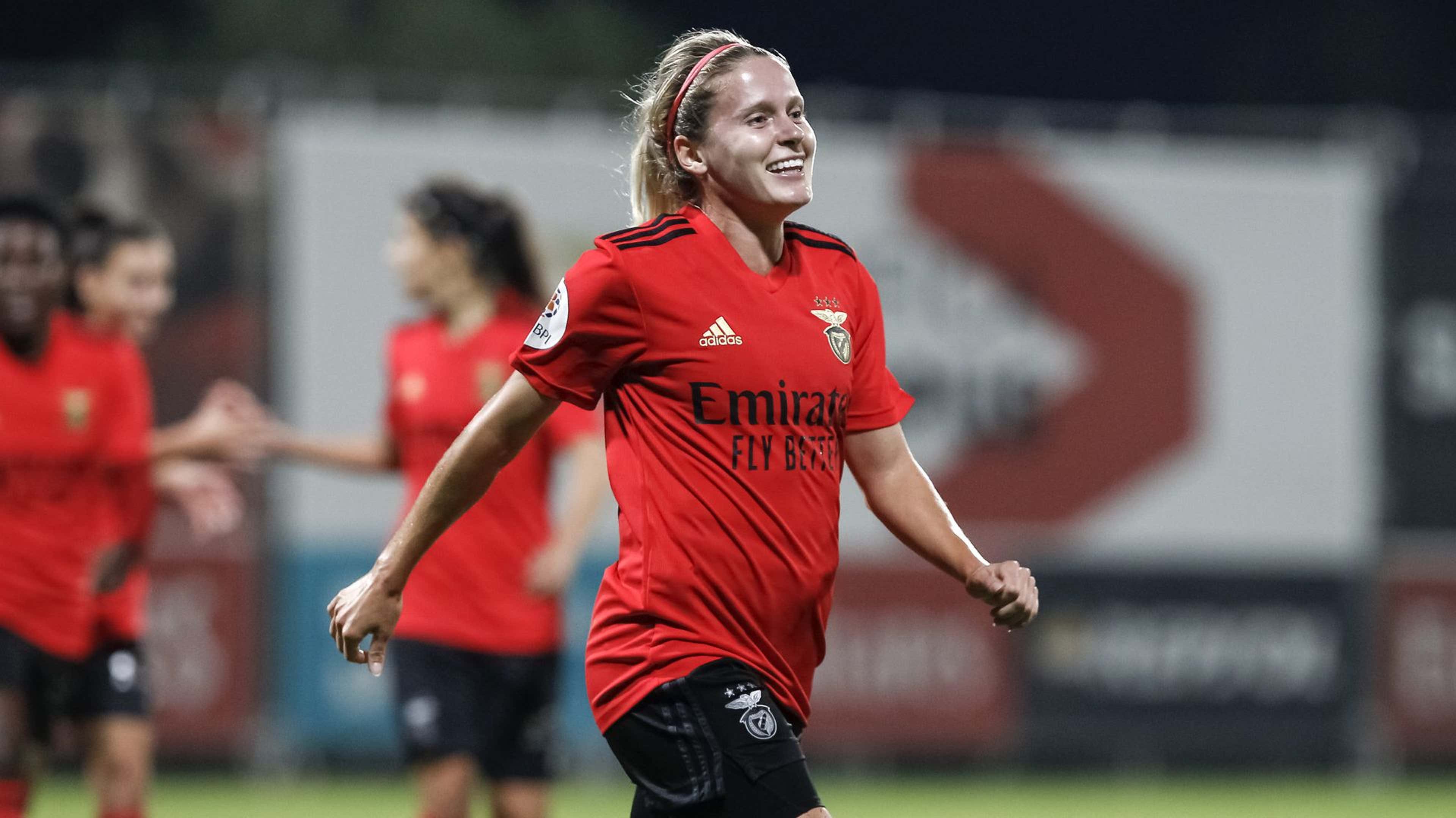 Cloe Lacasse Benfica Women 2020-21