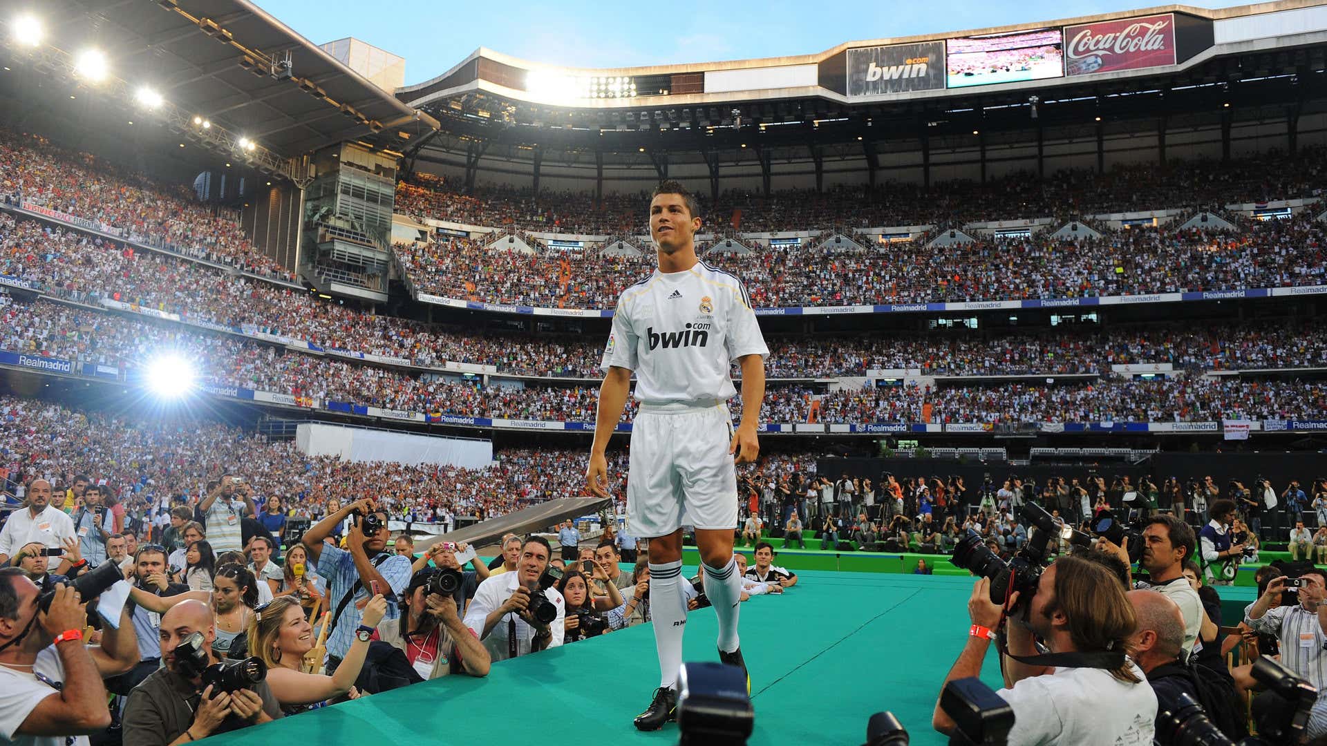 Đội hình Real Madrid ngày Ronaldo ra mắt giờ ra sao? | Goal.com