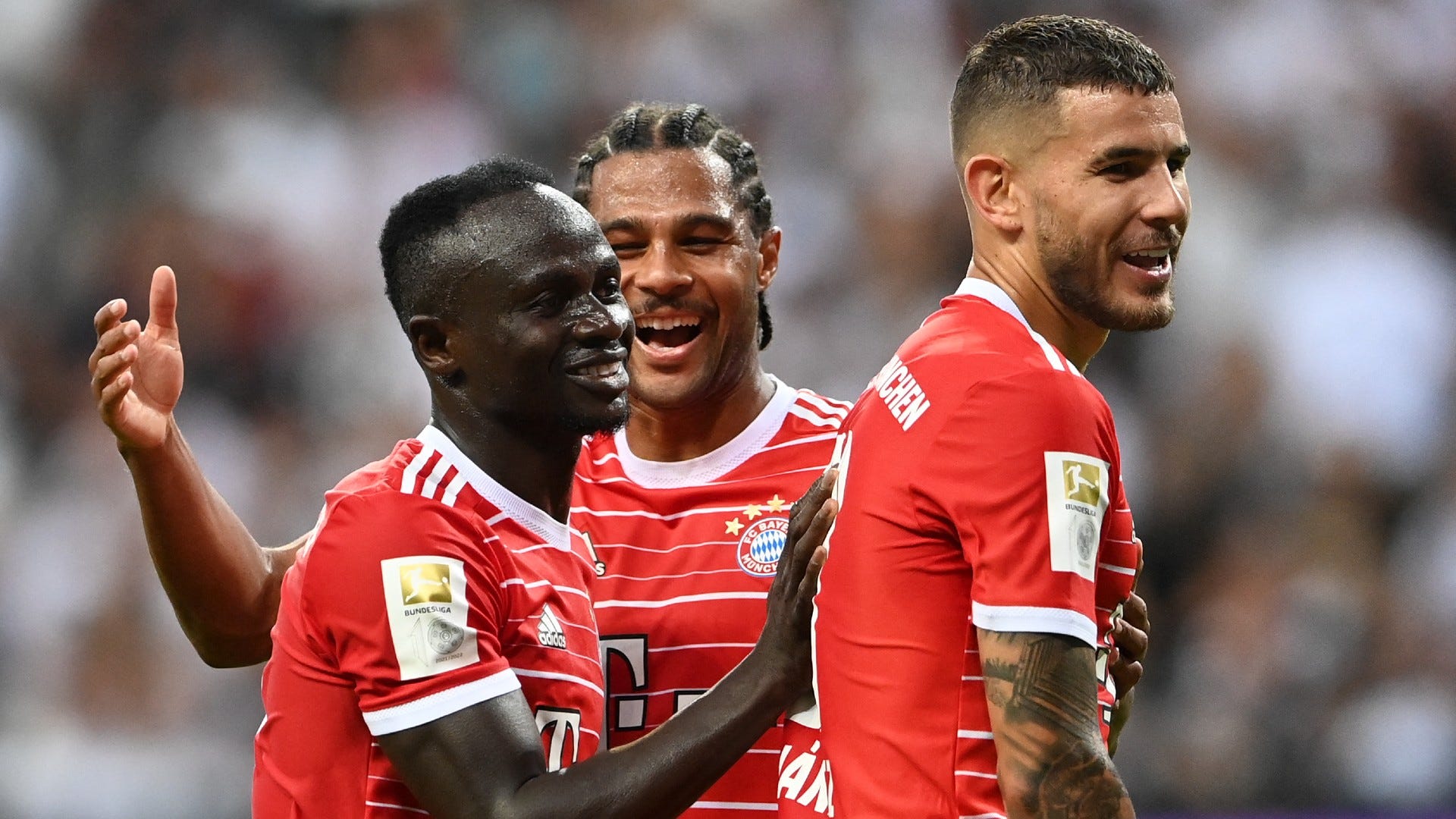 FC Bayern gewinnt nach Torspektakel mit 61 bei Eintracht Frankfurt