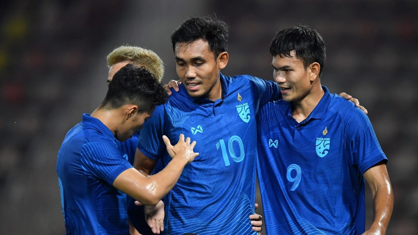 เอเอฟเอฟ 2022 รอบชิงชนะเลิศ เลกแรก เวียดนาม-ไทย : ความพร้อม, รายชื่อนักเตะ, โปรแกรมถ่ายทอดสด ฯลฯ | Goal.com ภาษาไทย