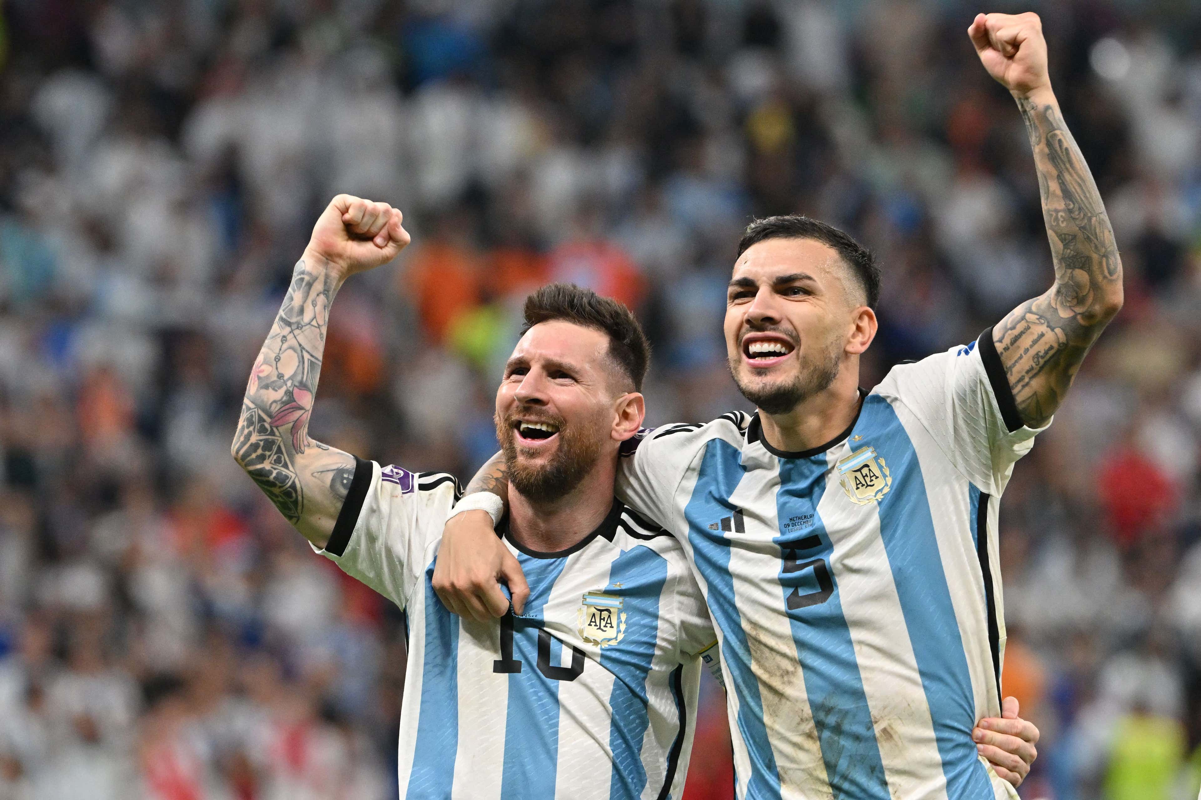 Lionel Messi Leandro Paredes Argentina World Cup 2022