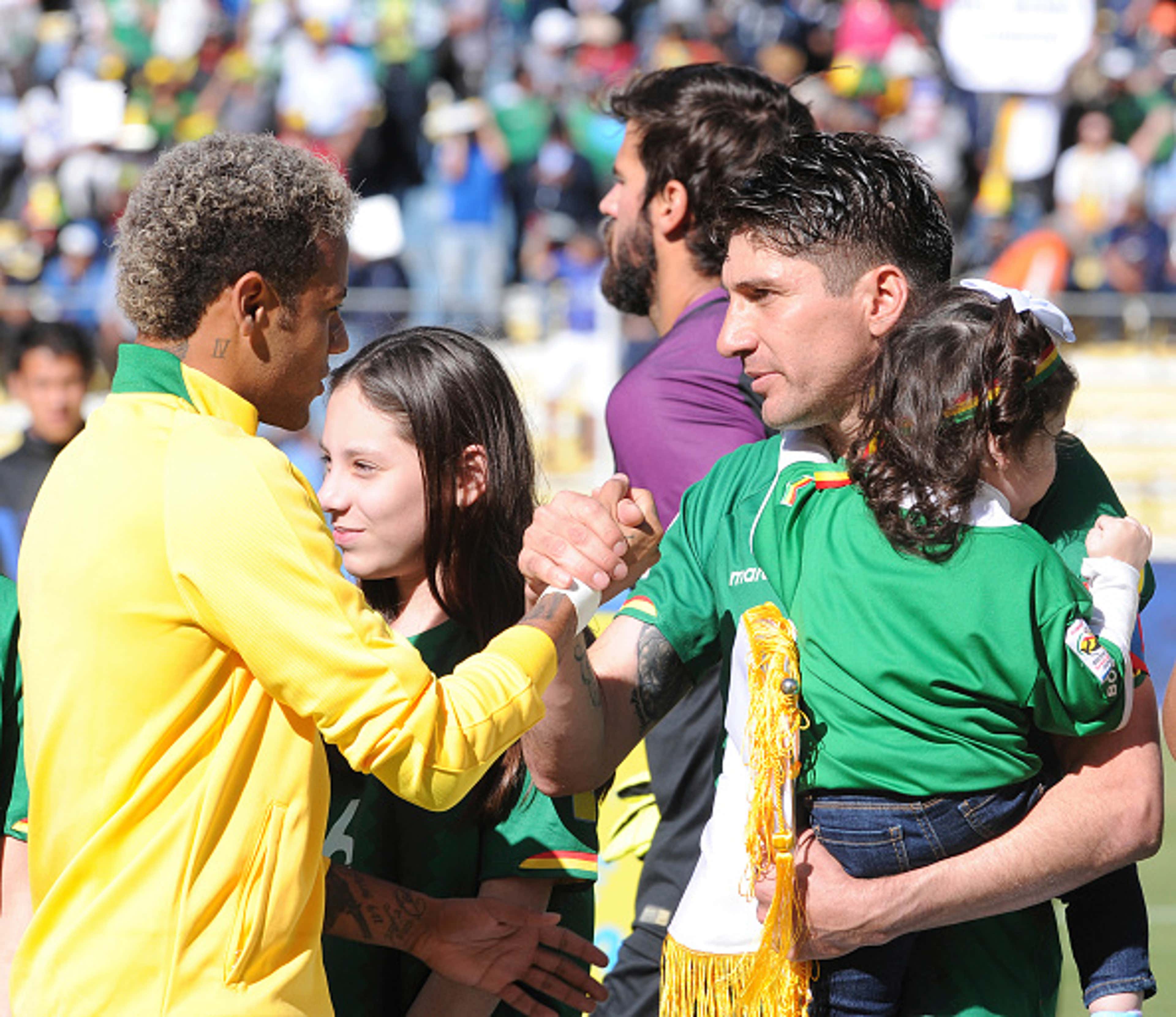 Ronald Raldes y Neymar