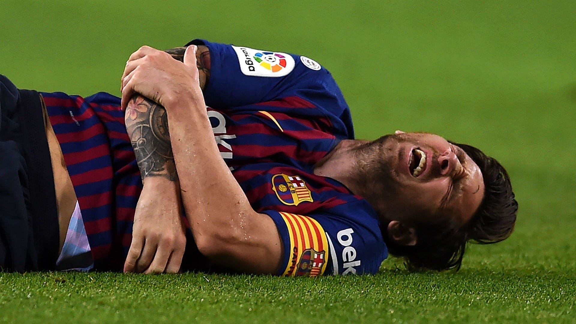 Lionel Messi hurt Barcelona Sevilla