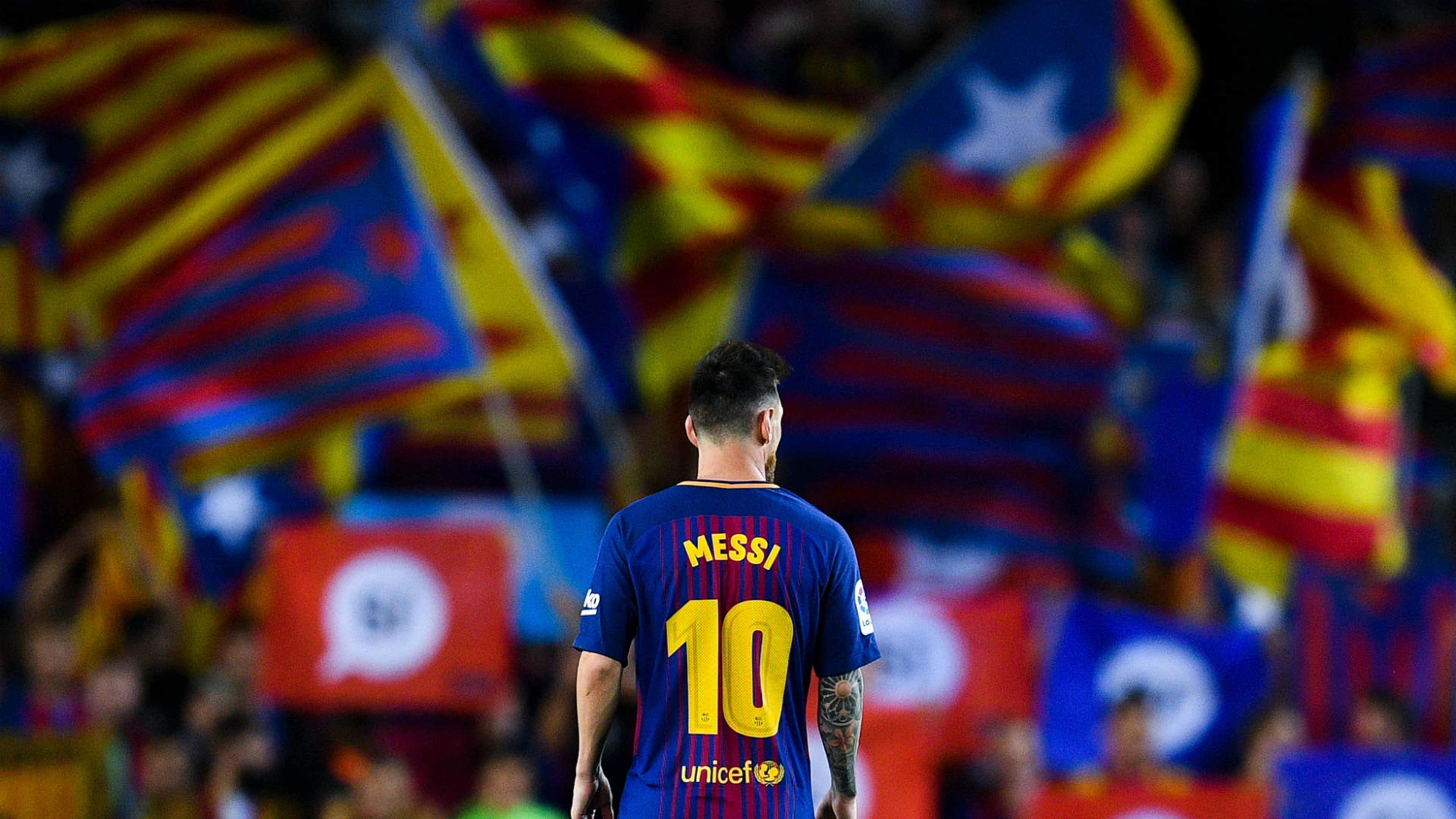 Lionel Messi Barcelona Catalan flags 2017