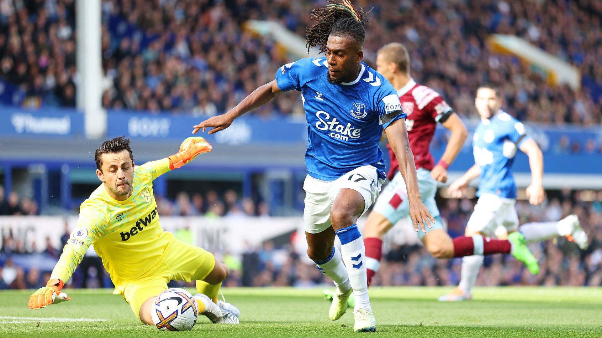 Iwobi assists as Everton beat West Ham United to end poor Premier League run Goal English Bahrain