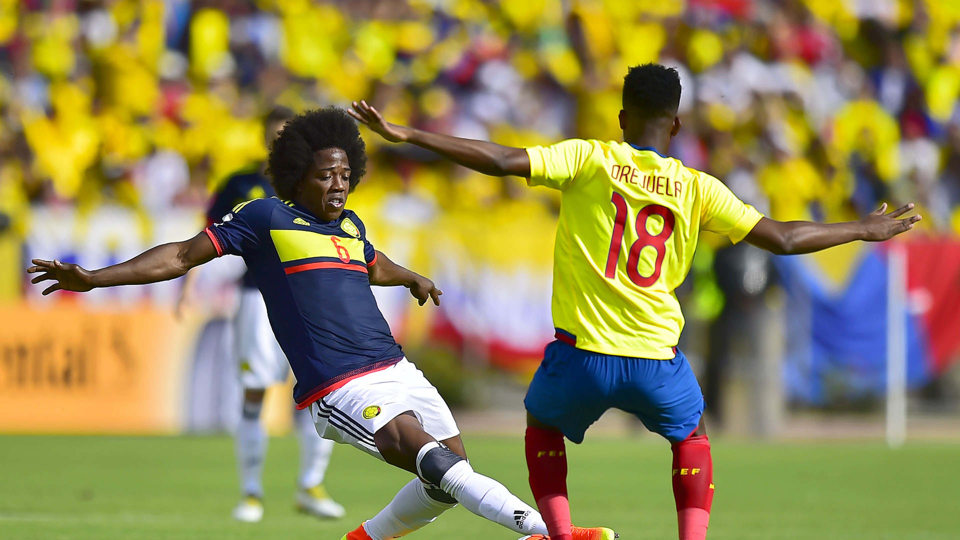 Carlos Sanchez colombia vs Ecuador