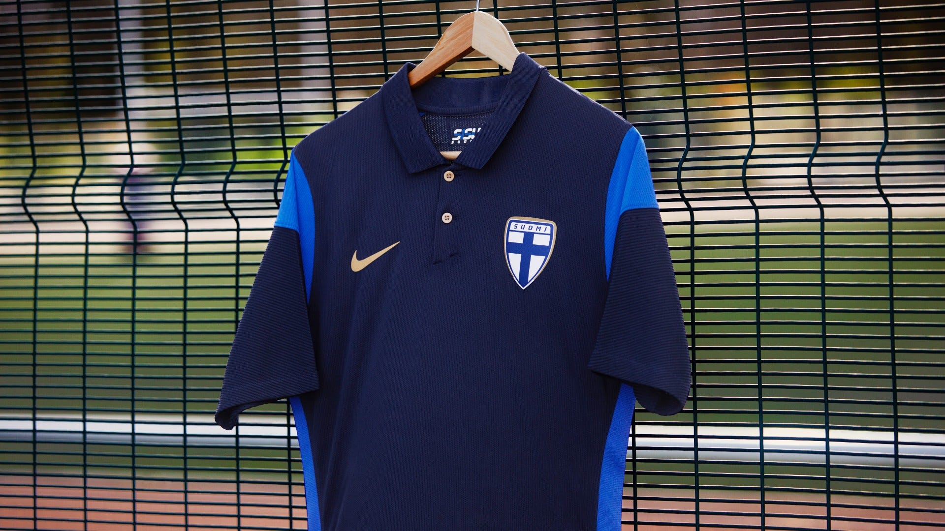 Finland Euro 2020 kit Nike away