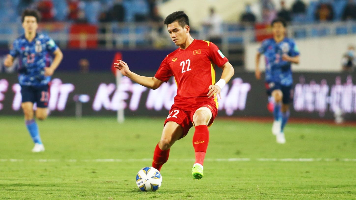 Nguyen Tien Linh Vietnam vs Japan 2022 WCQ